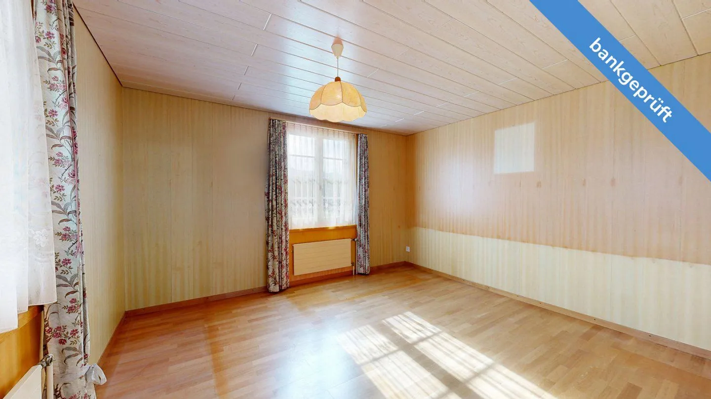 AgentSelly - Charming Living in a Quiet Location - Photo 2 of 13