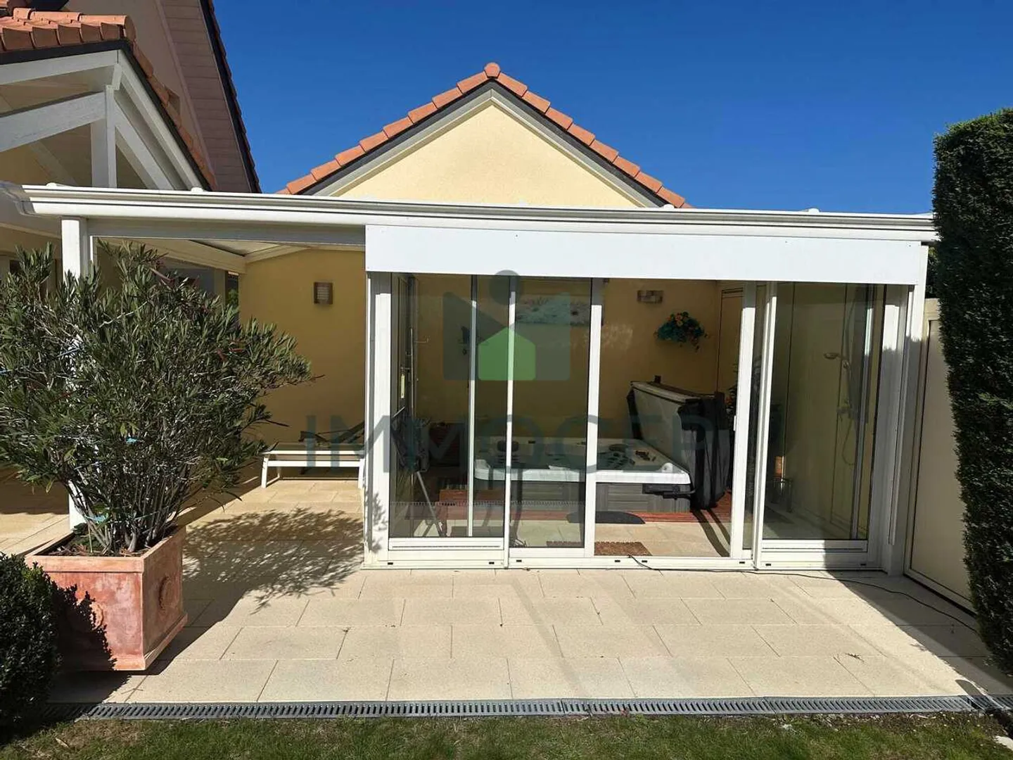 Exclusivity: beautiful detached house with 6 rooms and 180 m2 of living space - Photo 11 of 12