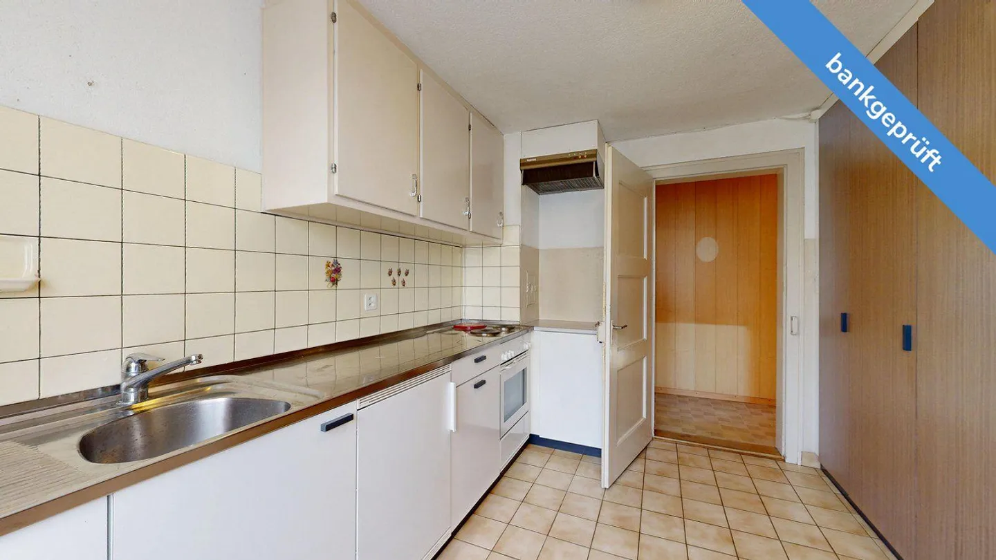 AgentSelly - Charming Living in a Quiet Location - Photo 8 of 13