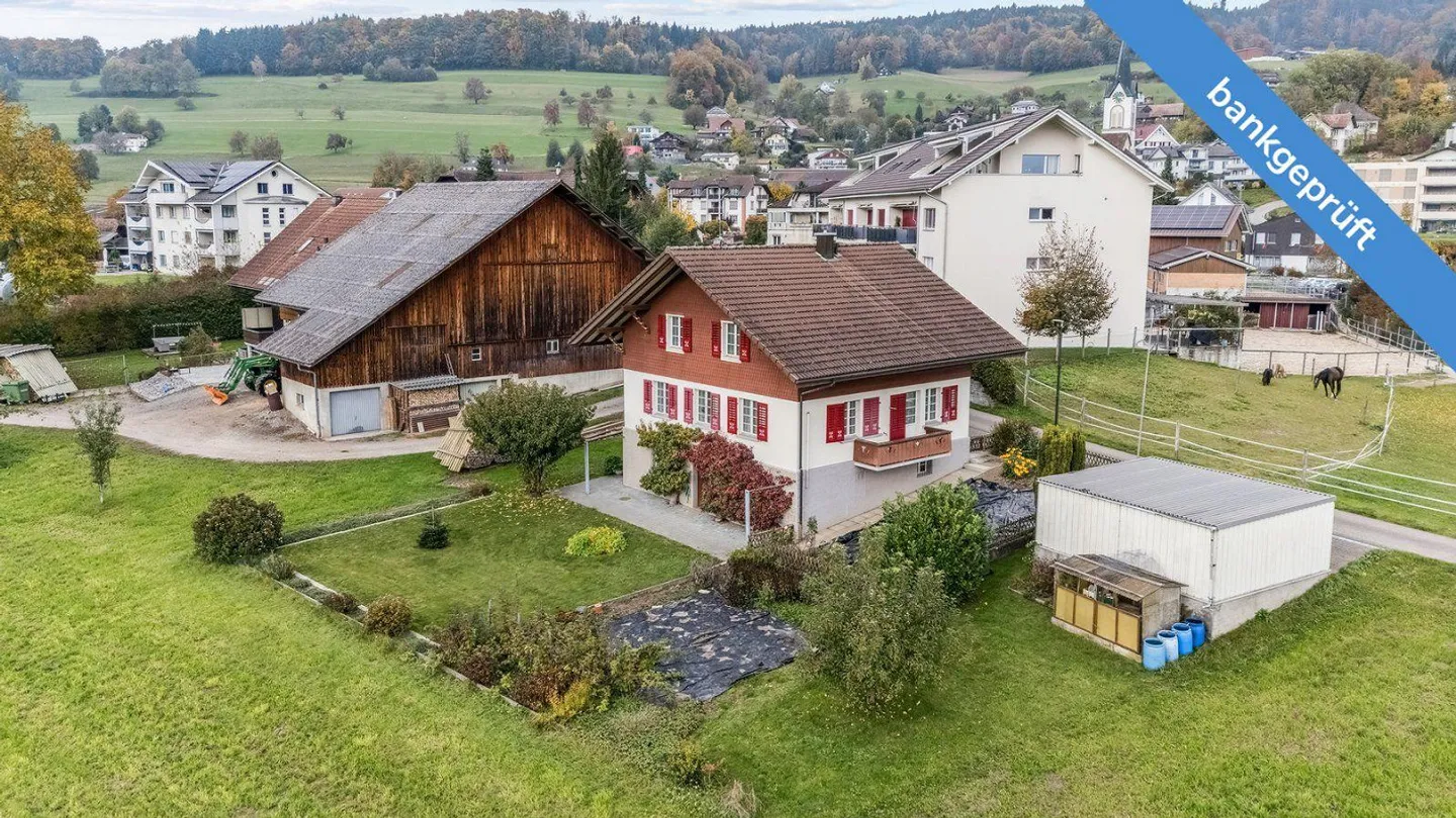 AgentSelly - Charming Living in a Quiet Location - Photo 11 of 13