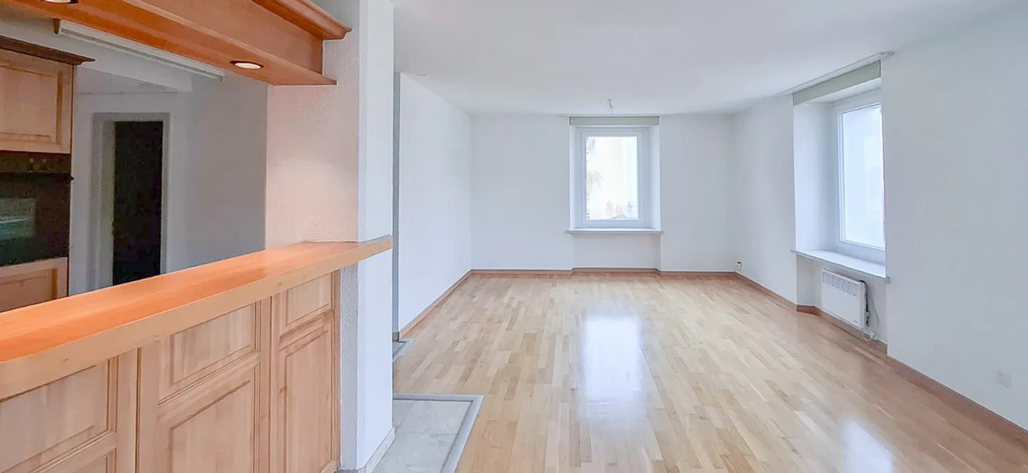 Bright 3.5-room apartment in Fleurier - Photo 3 of 14