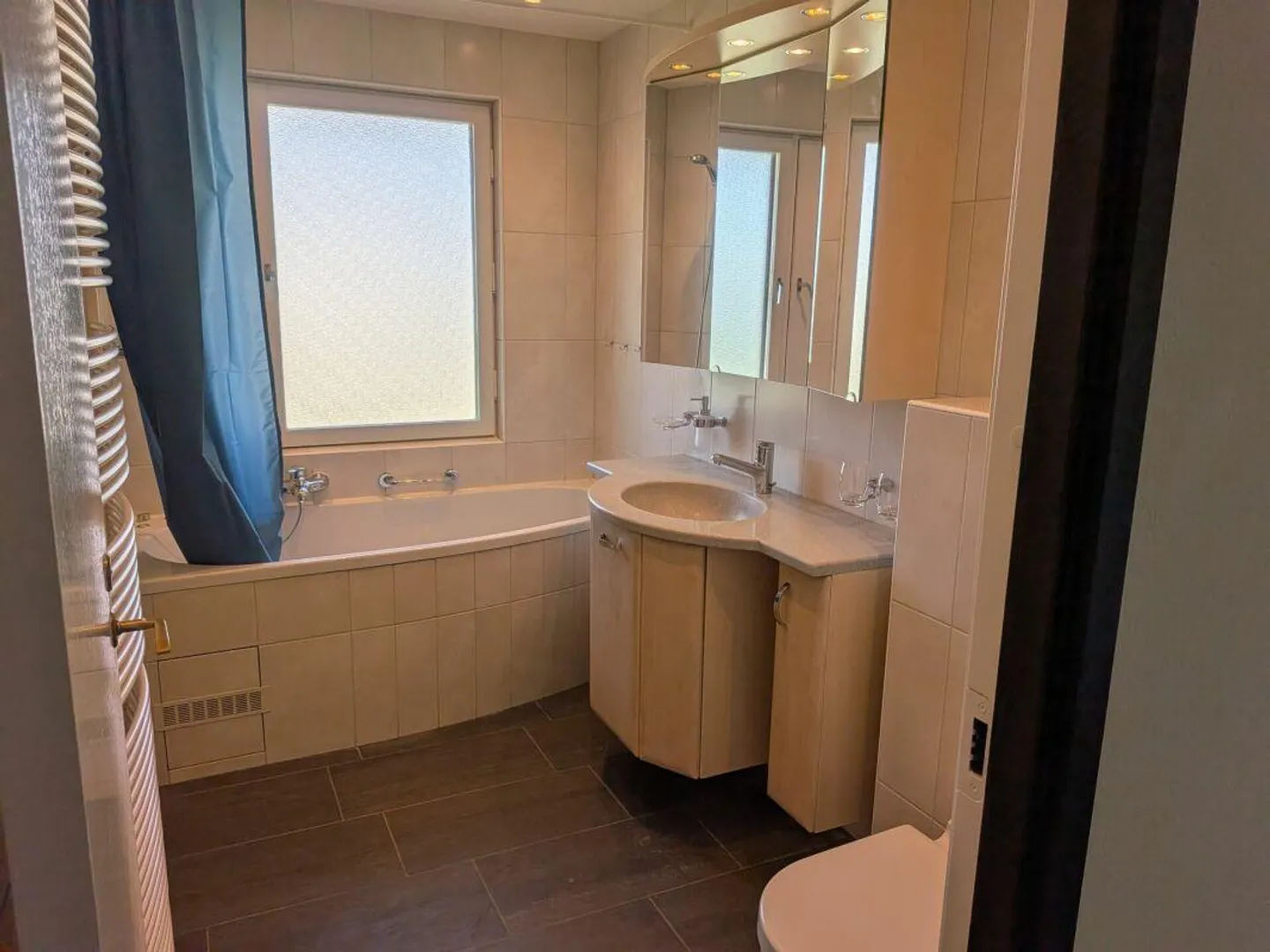 Beautiful 4.5 Room Corner House with Garden - Photo 14 of 15