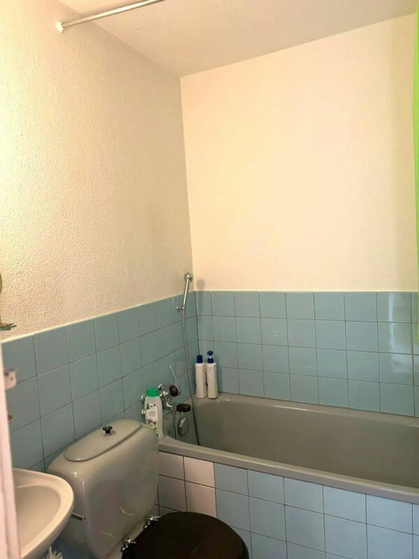 Sonnige 1-Zimmer-Attikawohnung im 4. OG im Mühlemattquartier! - Foto 5 von 7