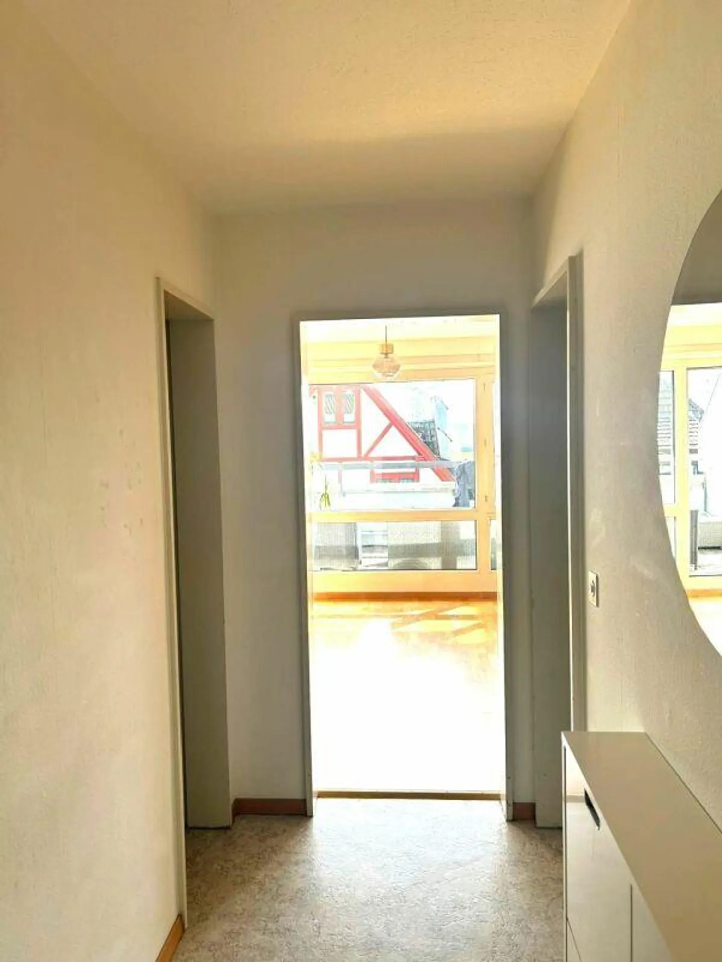 Sonnige 1-Zimmer-Attikawohnung im 4. OG im Mühlemattquartier! - Foto 6 von 7