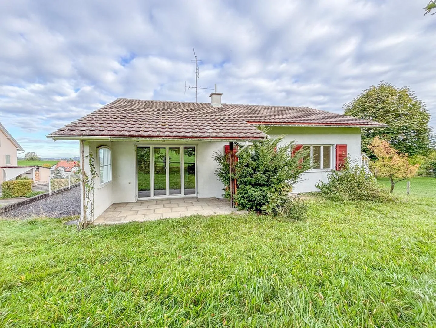 gut besonntes Einfamilienhaus an ruhiger Lage - Foto 3 von 10