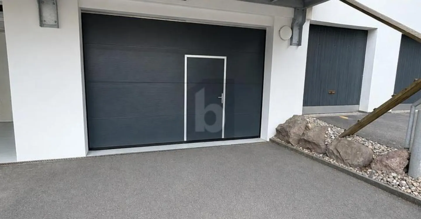 MODERN WITH VERSATILE USAGE POSSIBILITIES - Photo 3 of 6
