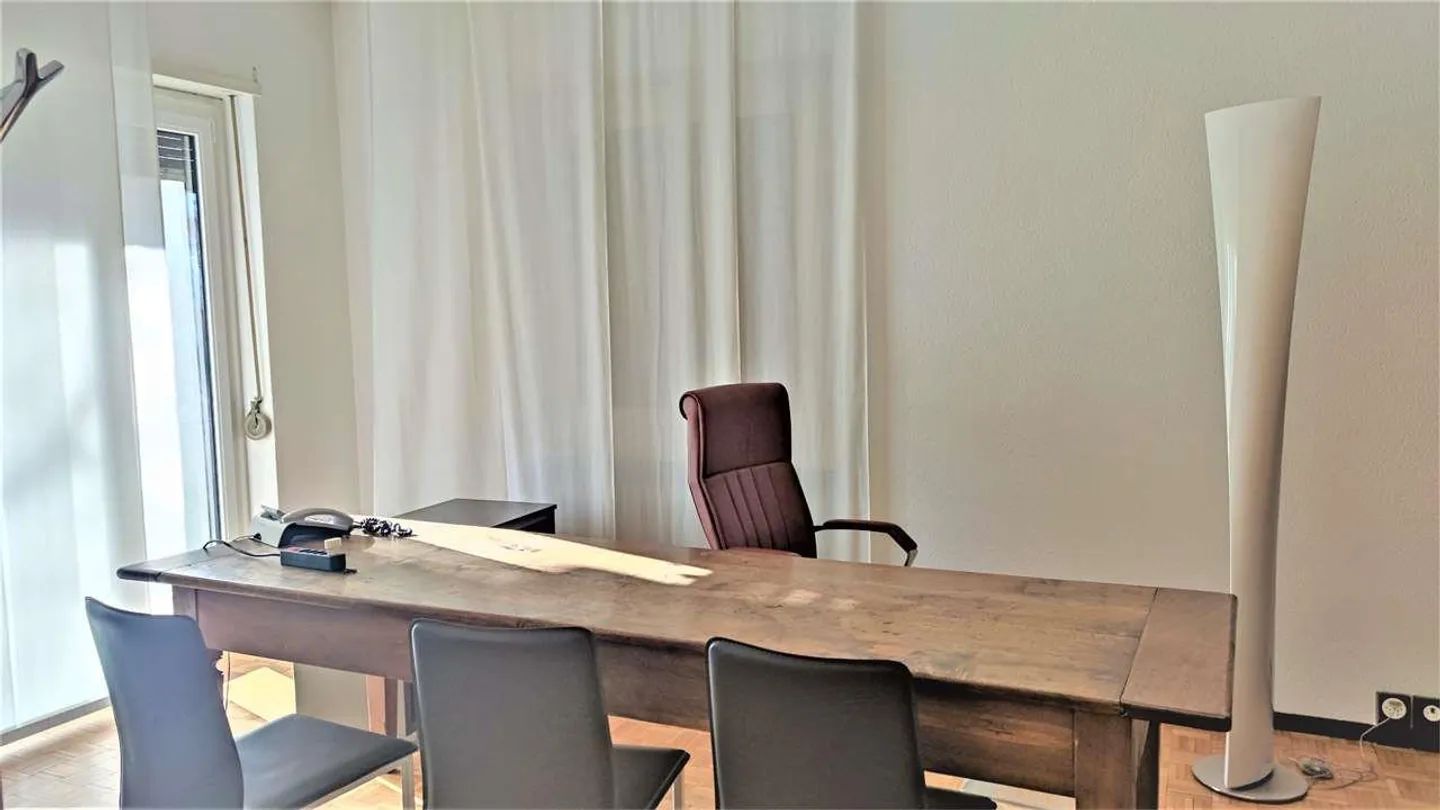 Ufficio spazioso a Massagno - Foto 2 di 11