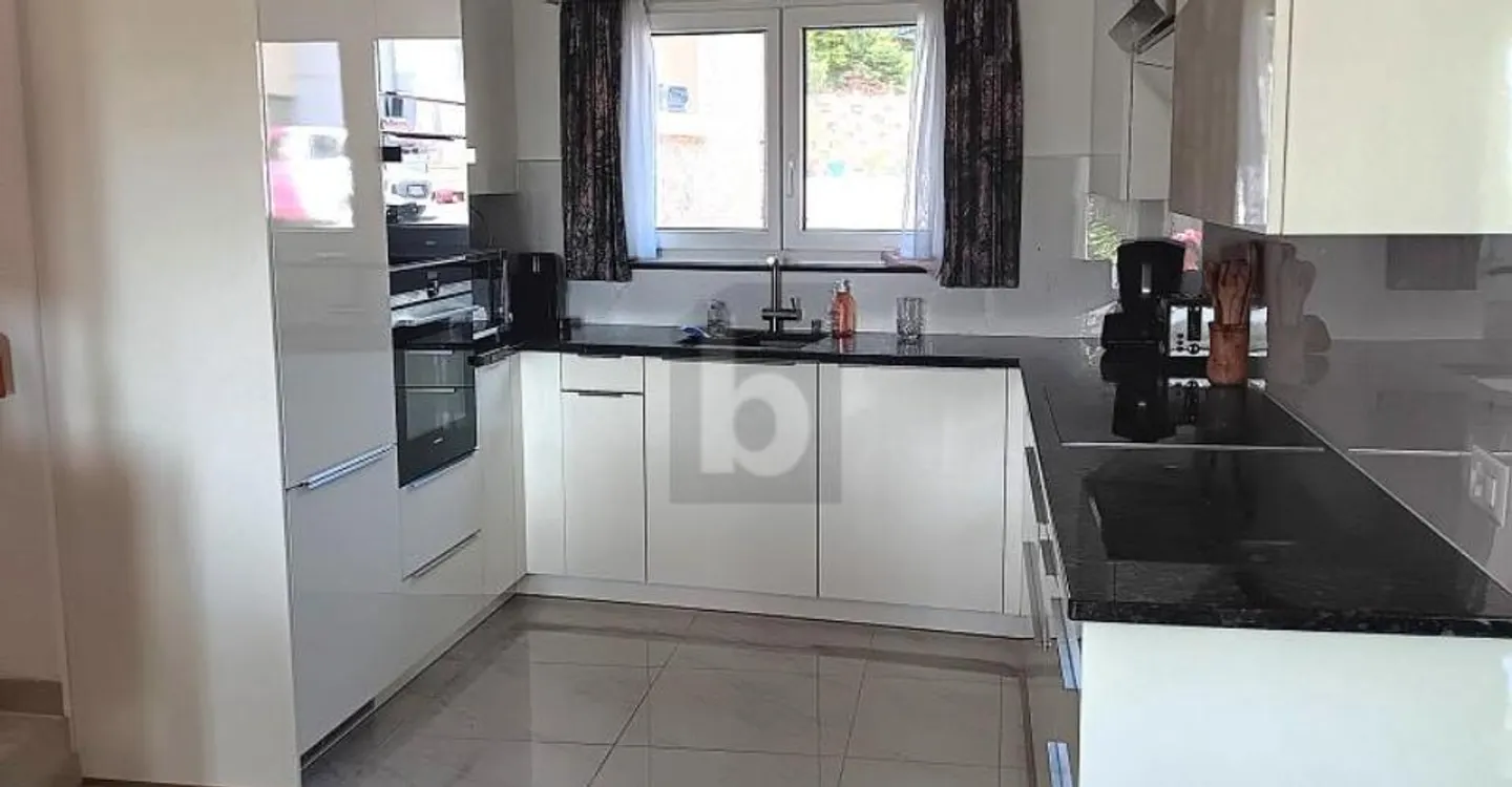 Incantevole Casa a Schiera con Vista Lago - Foto 4 di 5