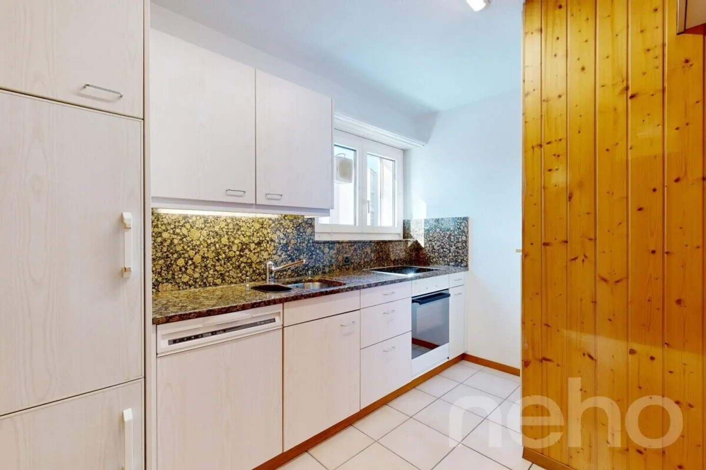 Helle 3.5-Zimmer-Wohnung in Schwerzenbach ZH mit Komfort und Charme - Foto 5 von 10