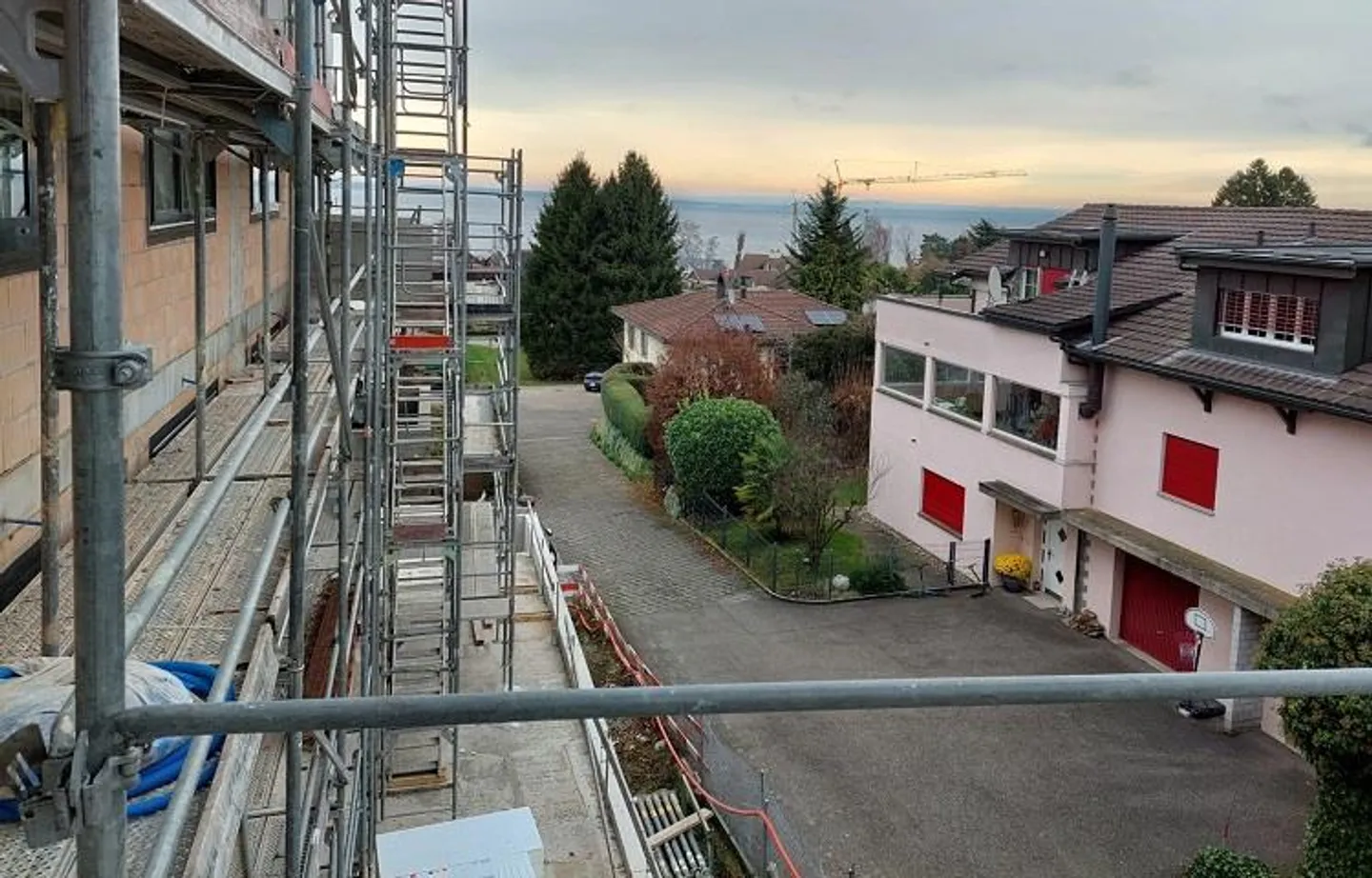 Newly built apartments in modern construction quality with lake view - Photo 4 of 5