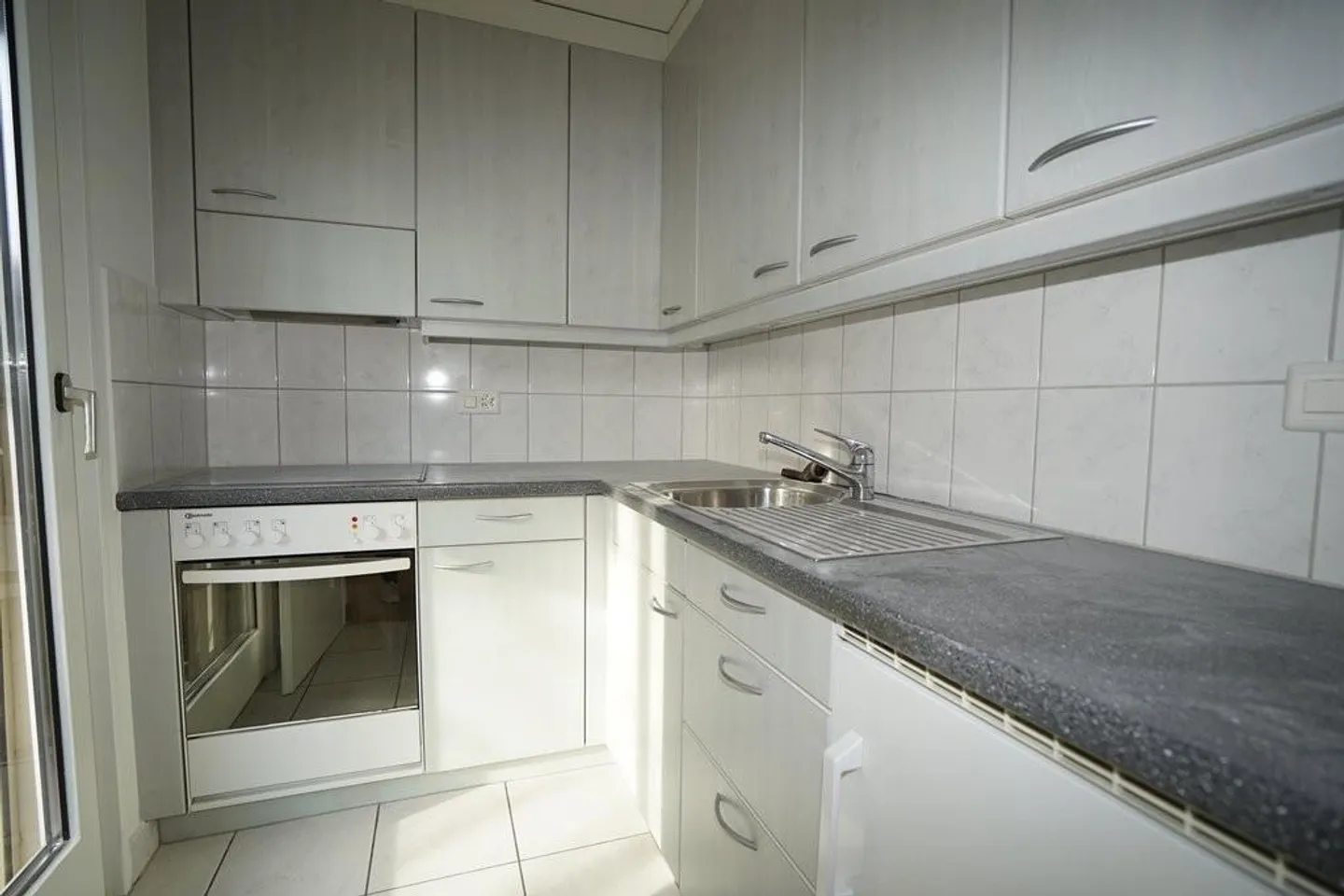 Zentral gelegene 2-Zimmer-Wohnung zu vermieten - Photo 2 of 5