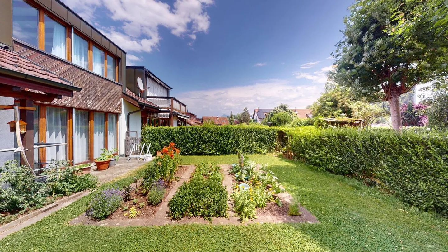 AgentSelly - Combining Family Homes and Living Dreams - Photo 1 of 13