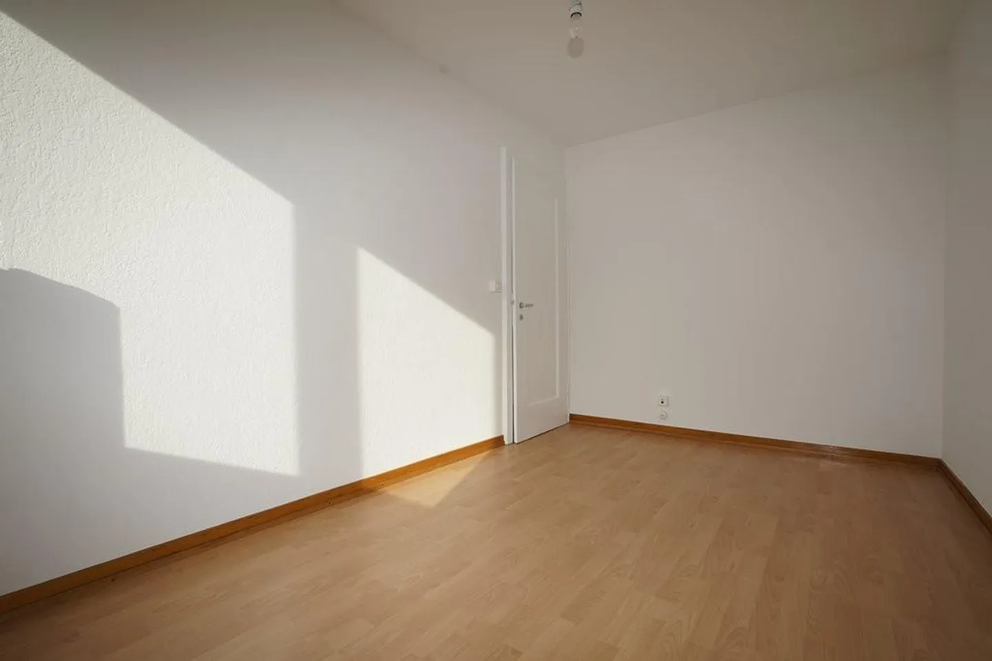 Zentral gelegene 2-Zimmer-Wohnung zu vermieten - Photo 3 of 5