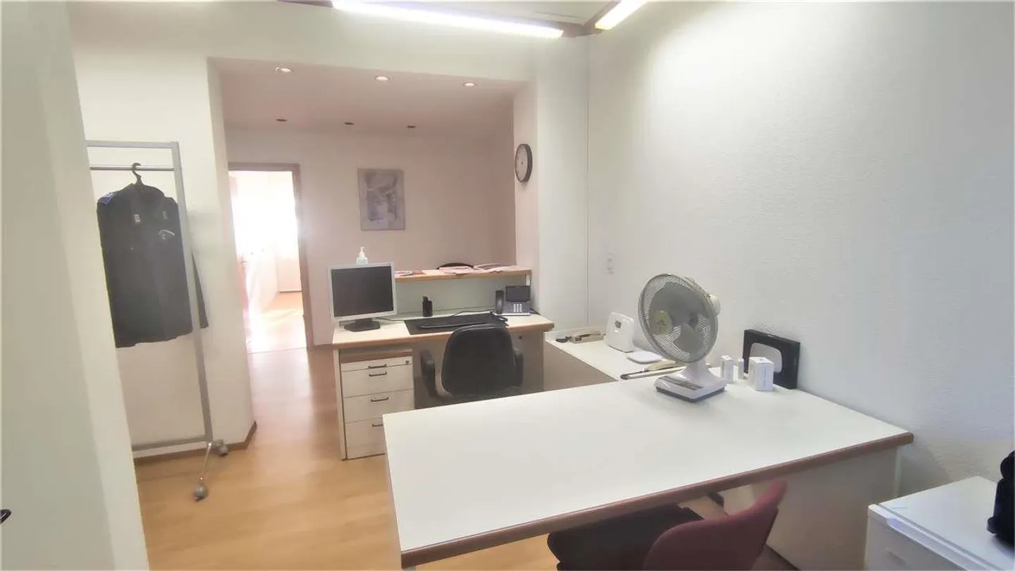 Ufficio spazioso a Massagno - Foto 8 di 11