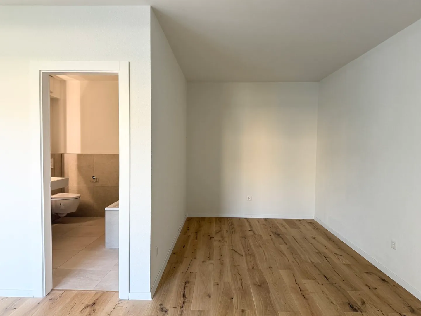 Freshly renovated - nearly new 4.5-room ground floor apartment in Horgen! - Photo 9 of 10