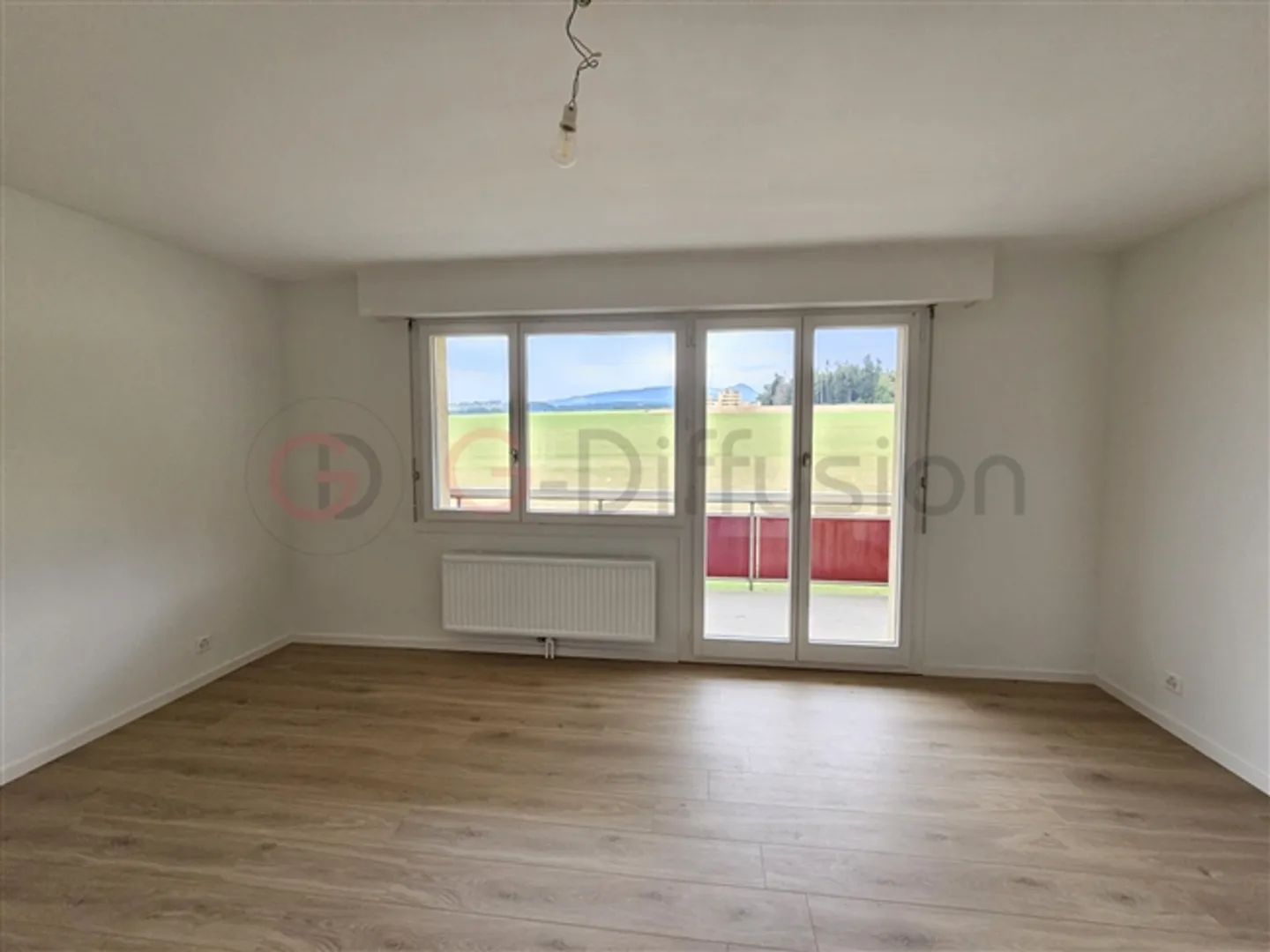 Magnifique appartement de 2,5 pièces rénové - Photo 5 sur 6