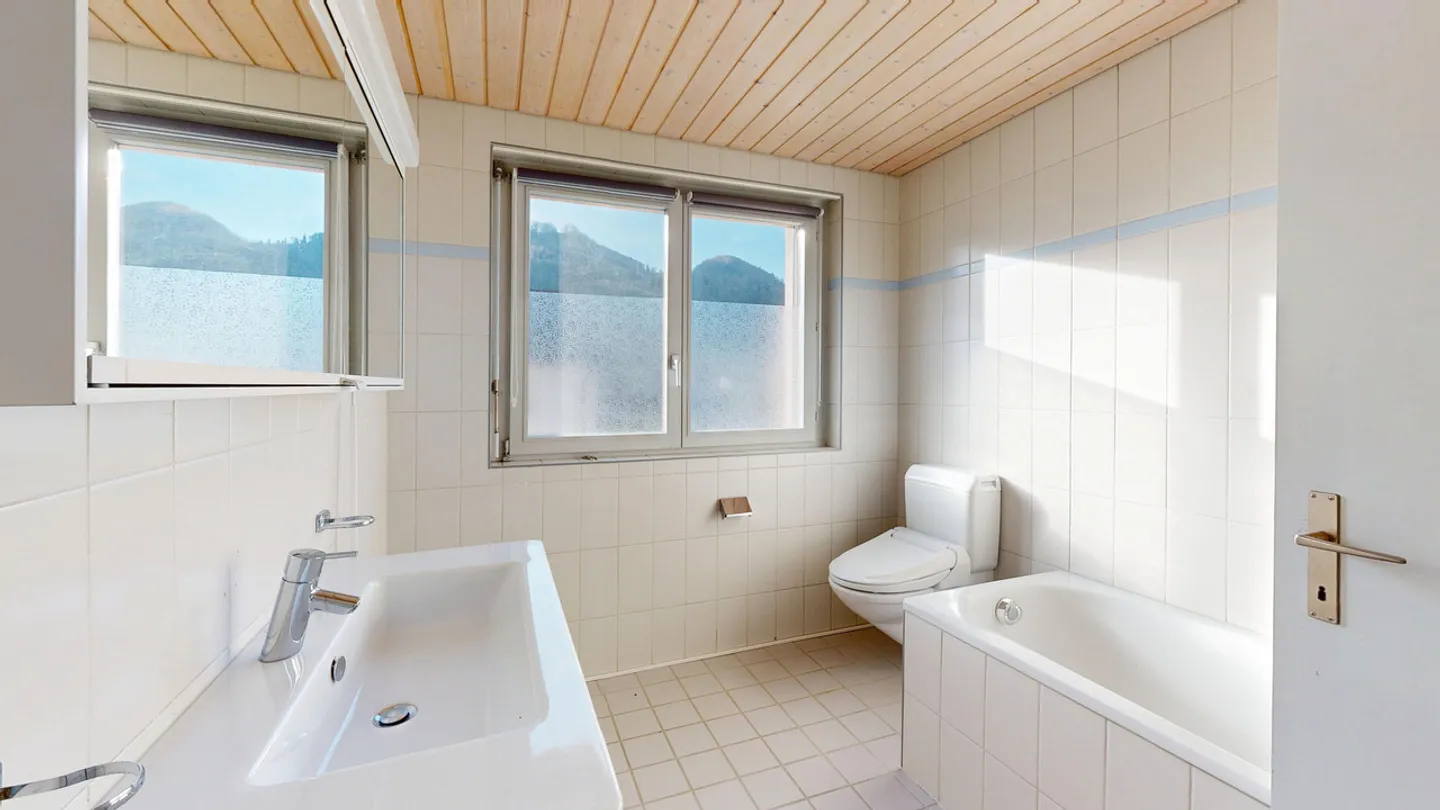 Bella casa unifamiliare di 5 stanze con molto potenziale - Foto 6 di 14