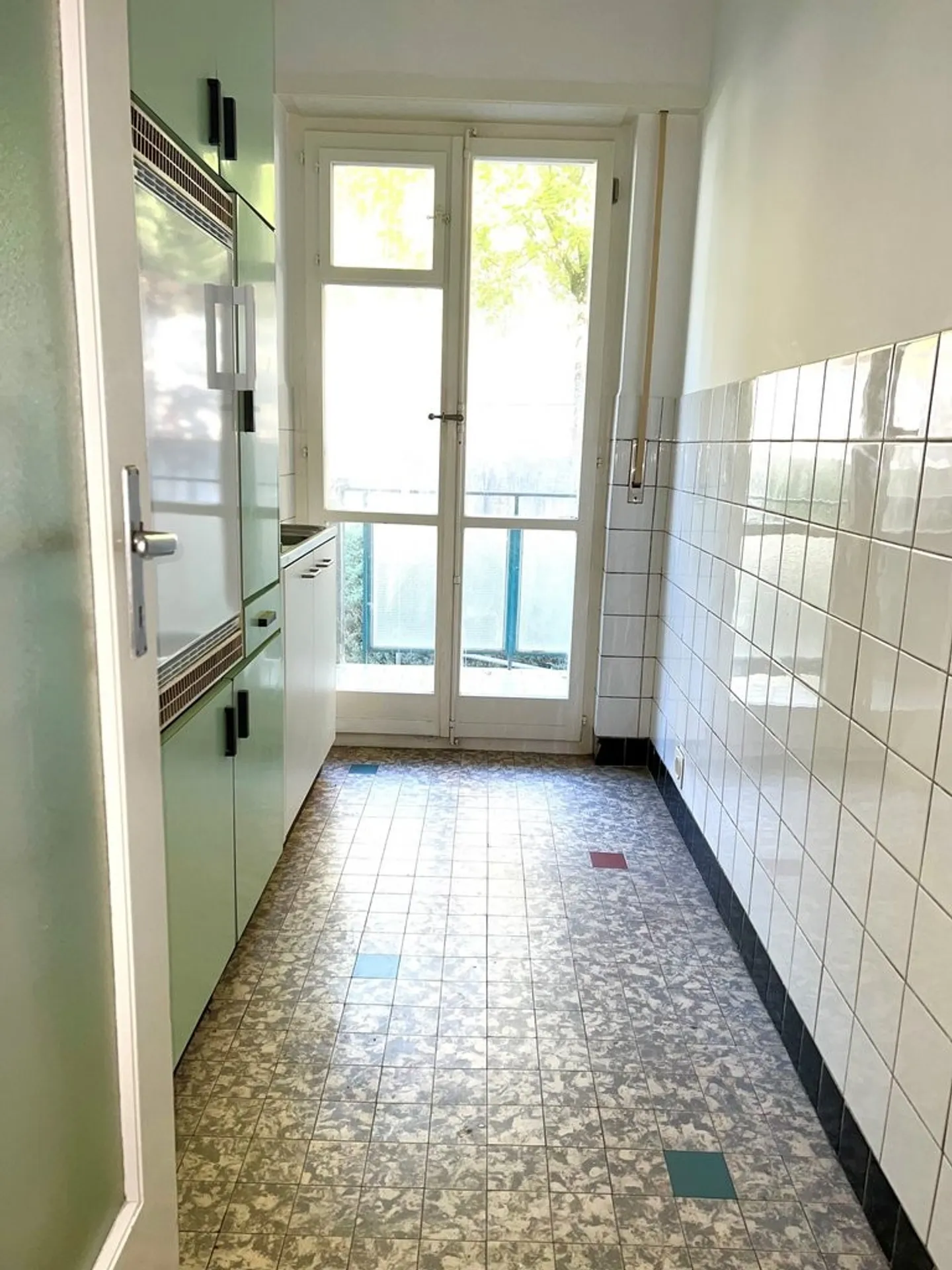 Vallombreuse District - 2 rooms in a quiet area - Photo 3 of 6