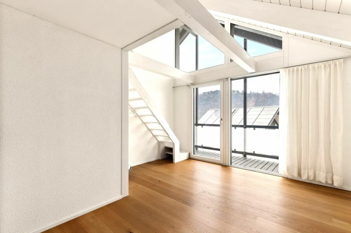 Villa incantevole con vista montagne - Foto 9 di 18