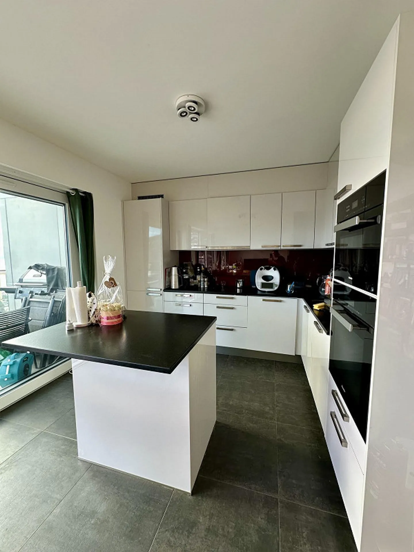 Modernes 4,5-Zimmer-Apartment mit atemberaubendem Seeblick – 3’8 - Foto 6 von 12