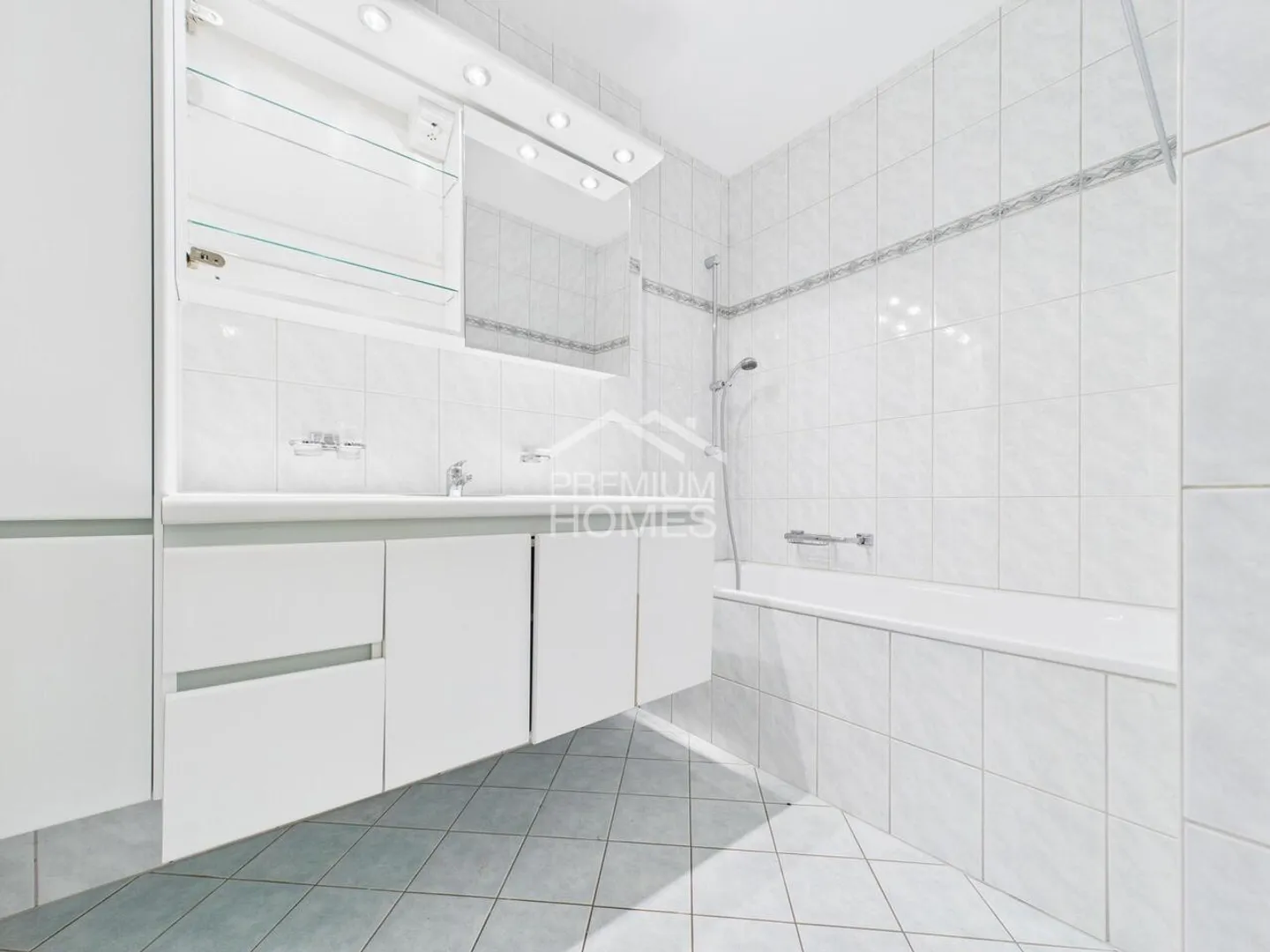 Posizione tranquilla, tanto verde e migliore qualità della vita - Foto 6 di 8