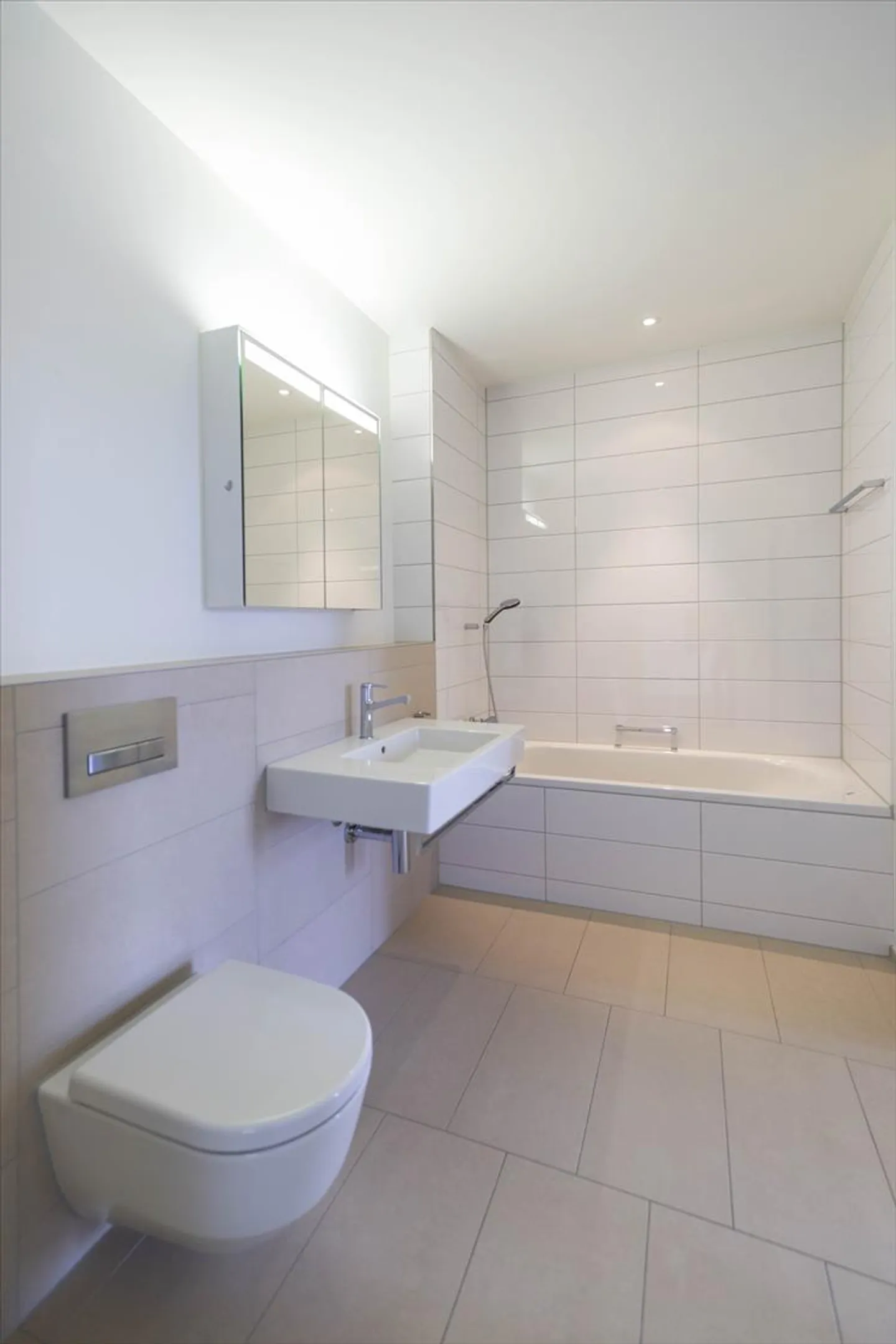 Single apartment for rent in ROY! - Photo 4 of 6