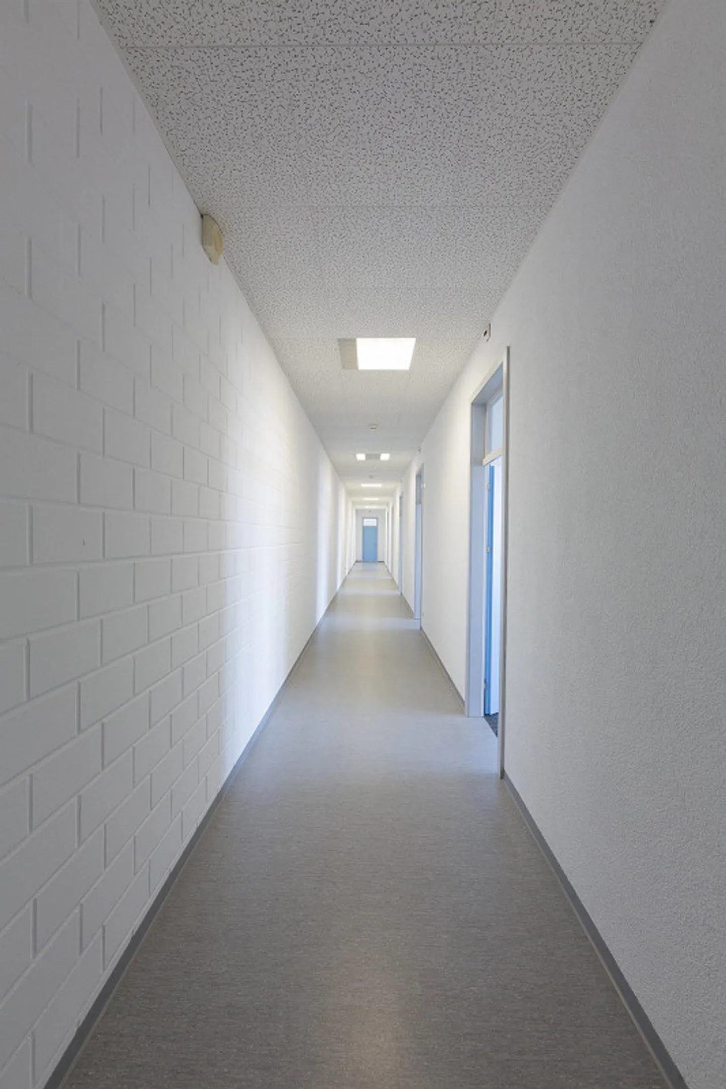 Bureau 140m2 DLZ 2 - avec belle vue et fraîchement rénové - Photo 8 sur 8