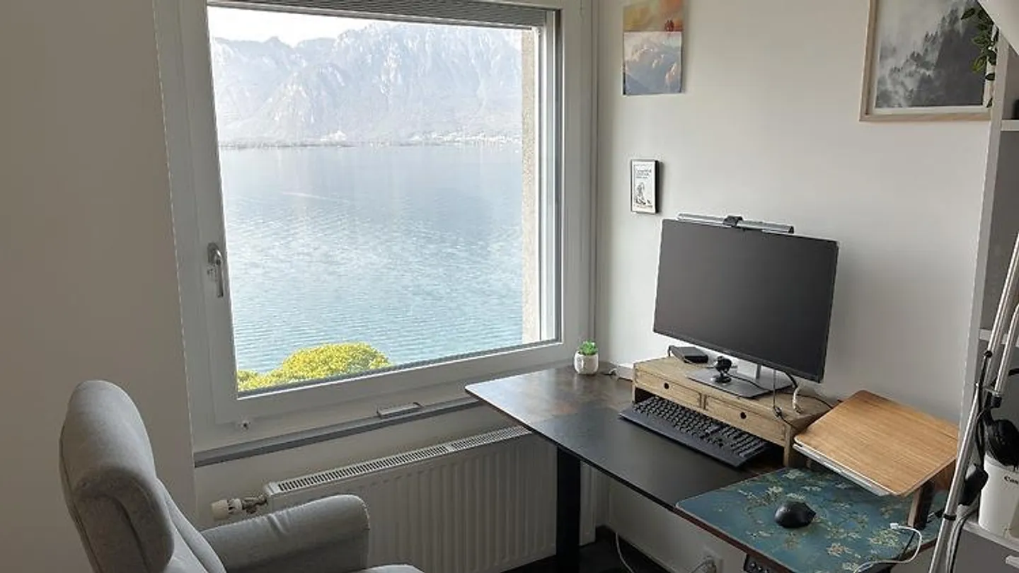 Appartement Meublé avec Vue sur le Lac - Photo 4 sur 10