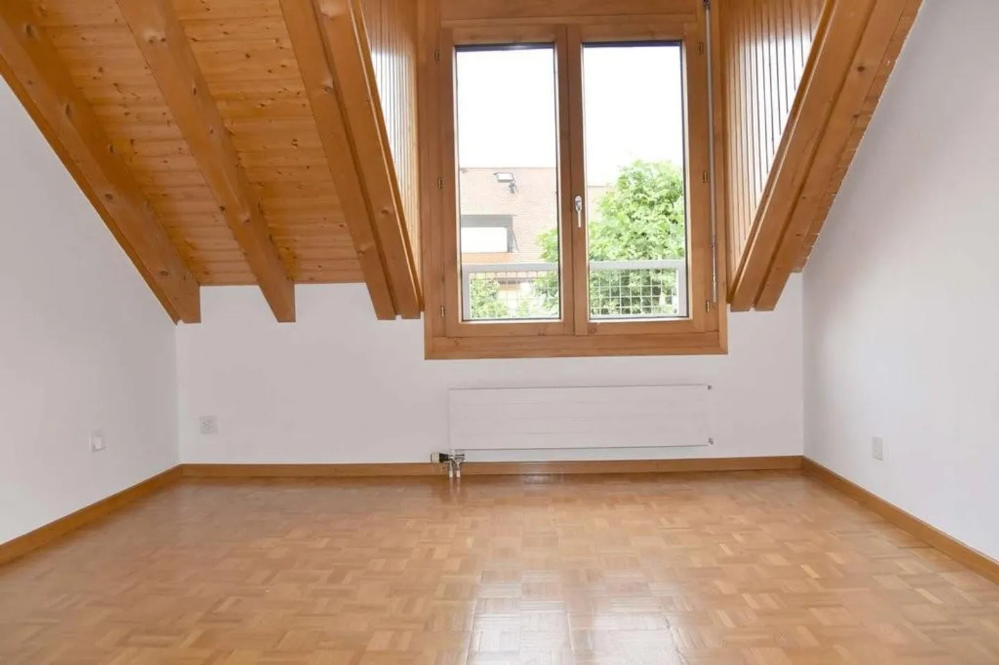 Cozy 2-room apartment of 72 m2 with character - Photo 4 of 6