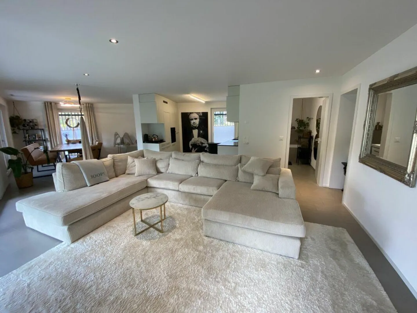 Grosszügige und helle Parterrewohnung mit Sitzplatz - Foto 9 von 11