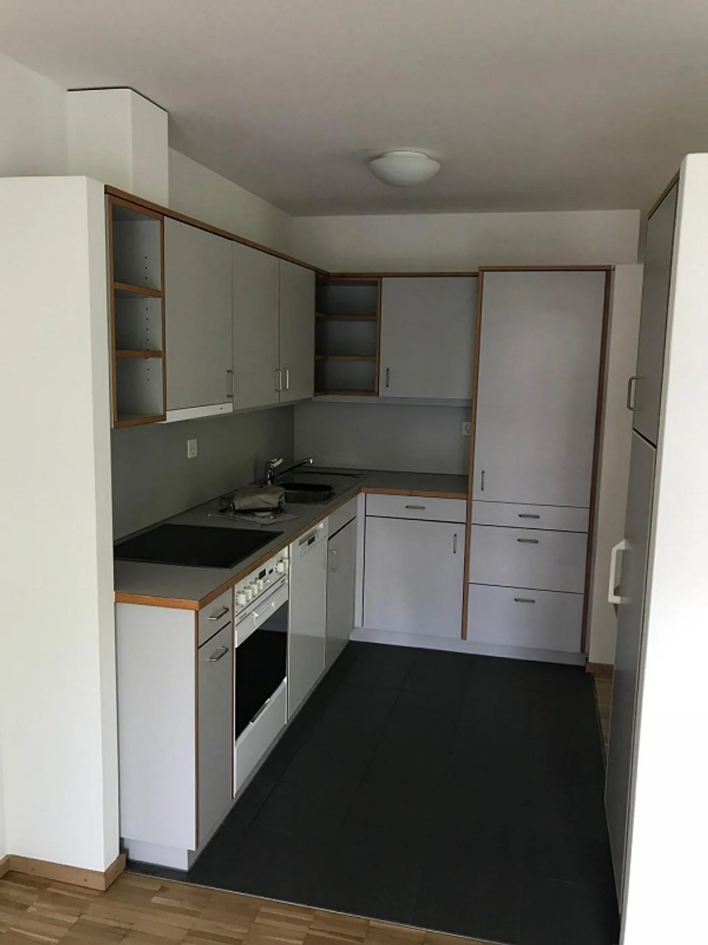 Grosszügige sanierte Wohnung - Foto 1 von 13