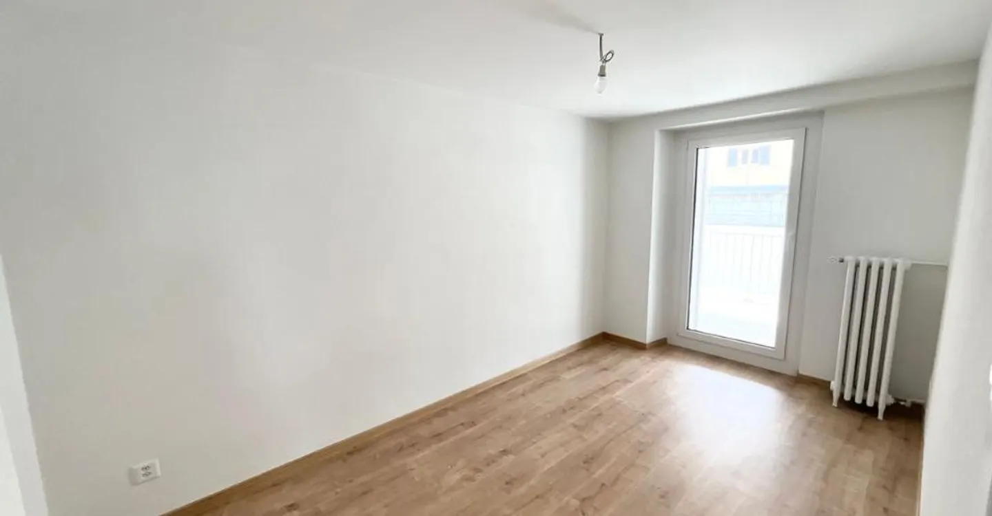 Renovierte 3-Zimmer-Wohnung mit privater Terrasse - Foto 4 von 7