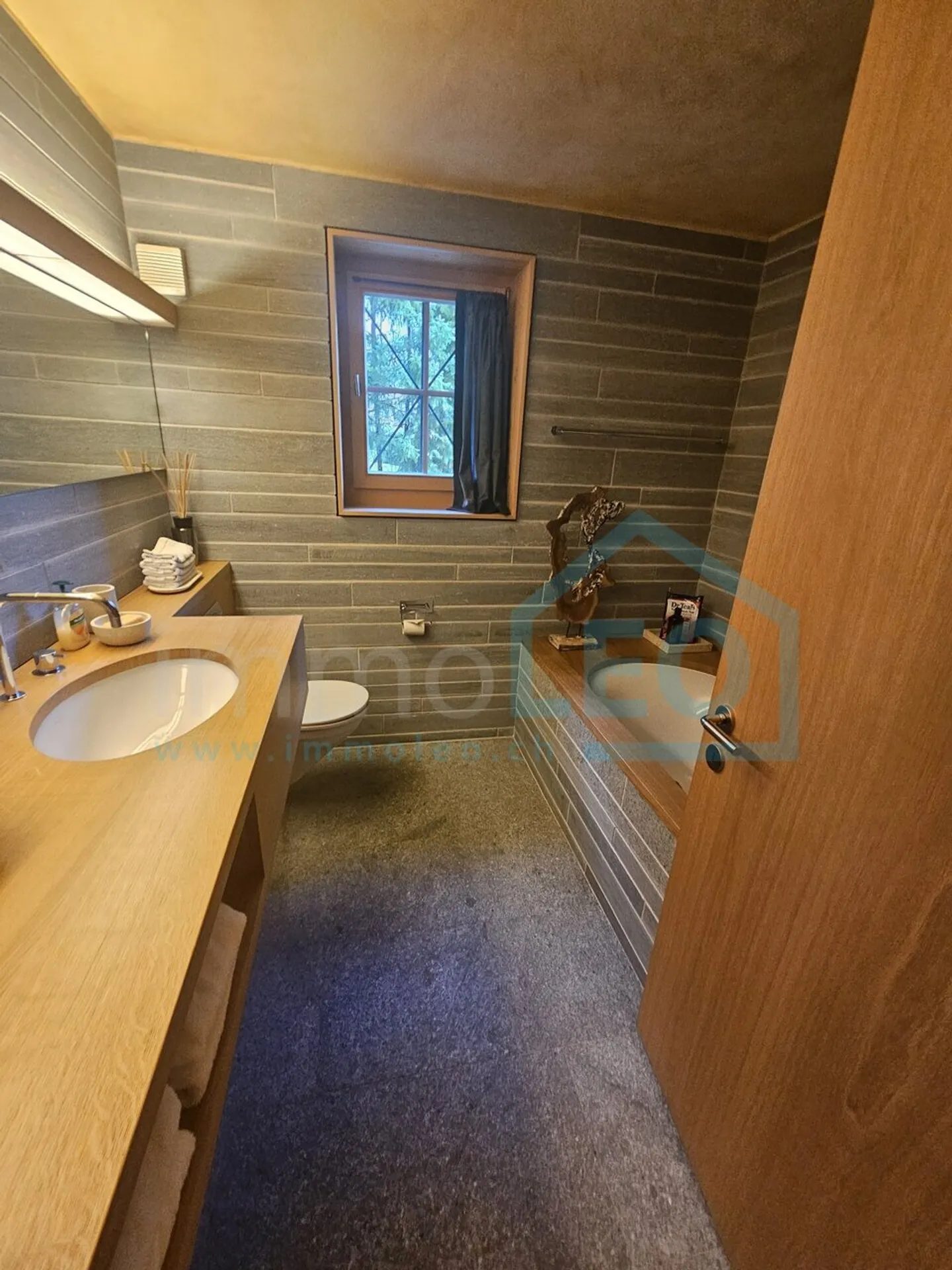 Luxurious chalet with panorama & gallery in Lauenen - Photo 11 of 15