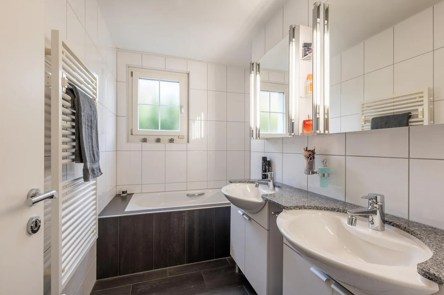 Votre paradis de jardin privé au cœur du village - Photo 7 sur 10