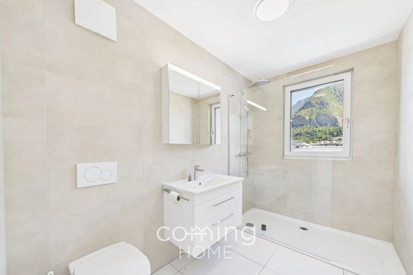 Sunny 3.5-room penthouse apartment in Visp with spacious terrace - Photo 10 of 12