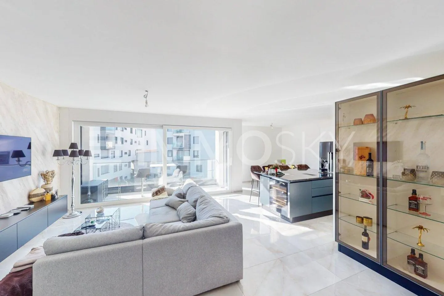 Moderne et fonctionnel, penthouse et terrasse exclusive - Photo 3 sur 5