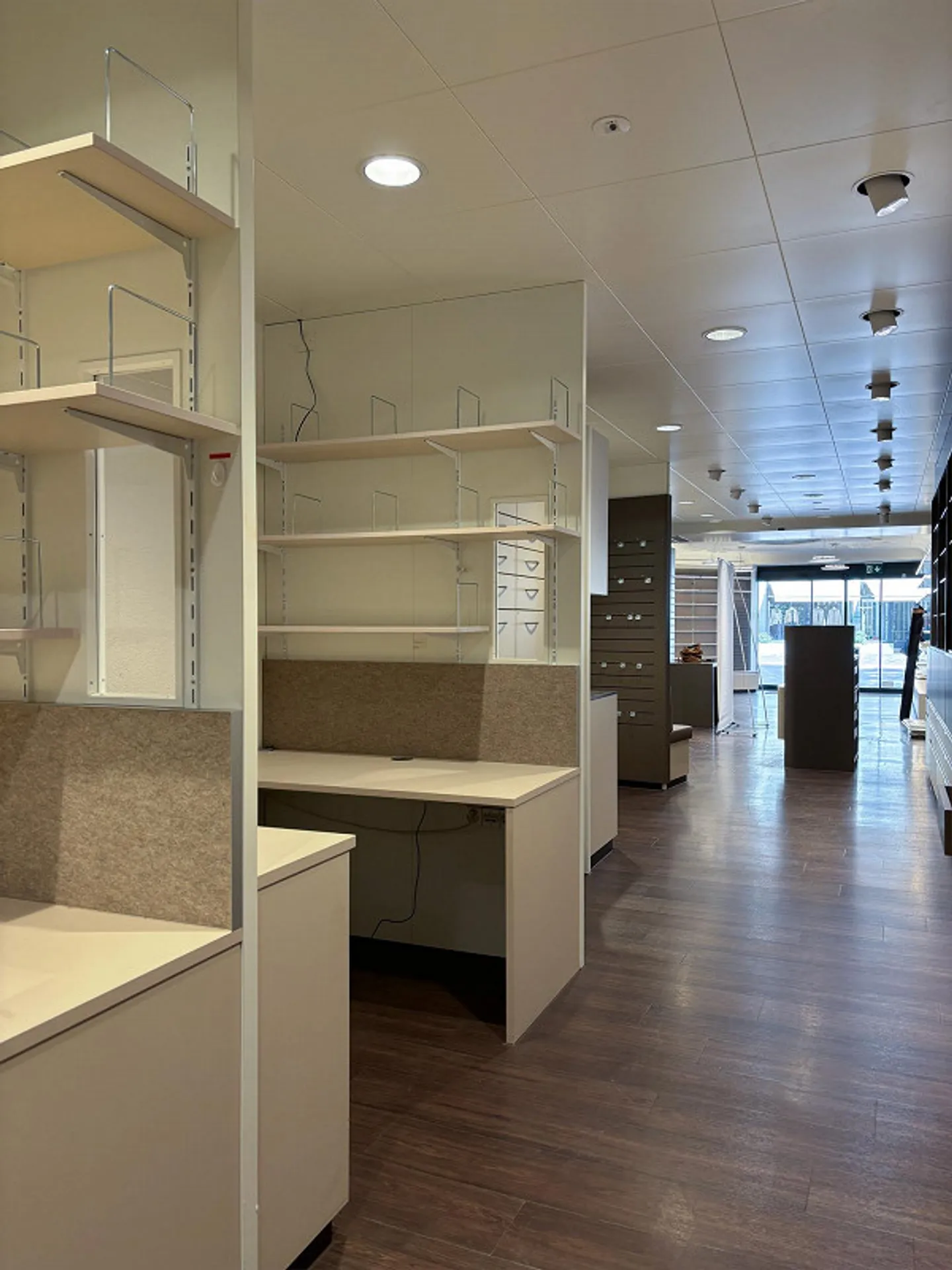 Espace de vente représentatif à louer dans un emplacement de choix à Schaffhouse - Photo 6 sur 9