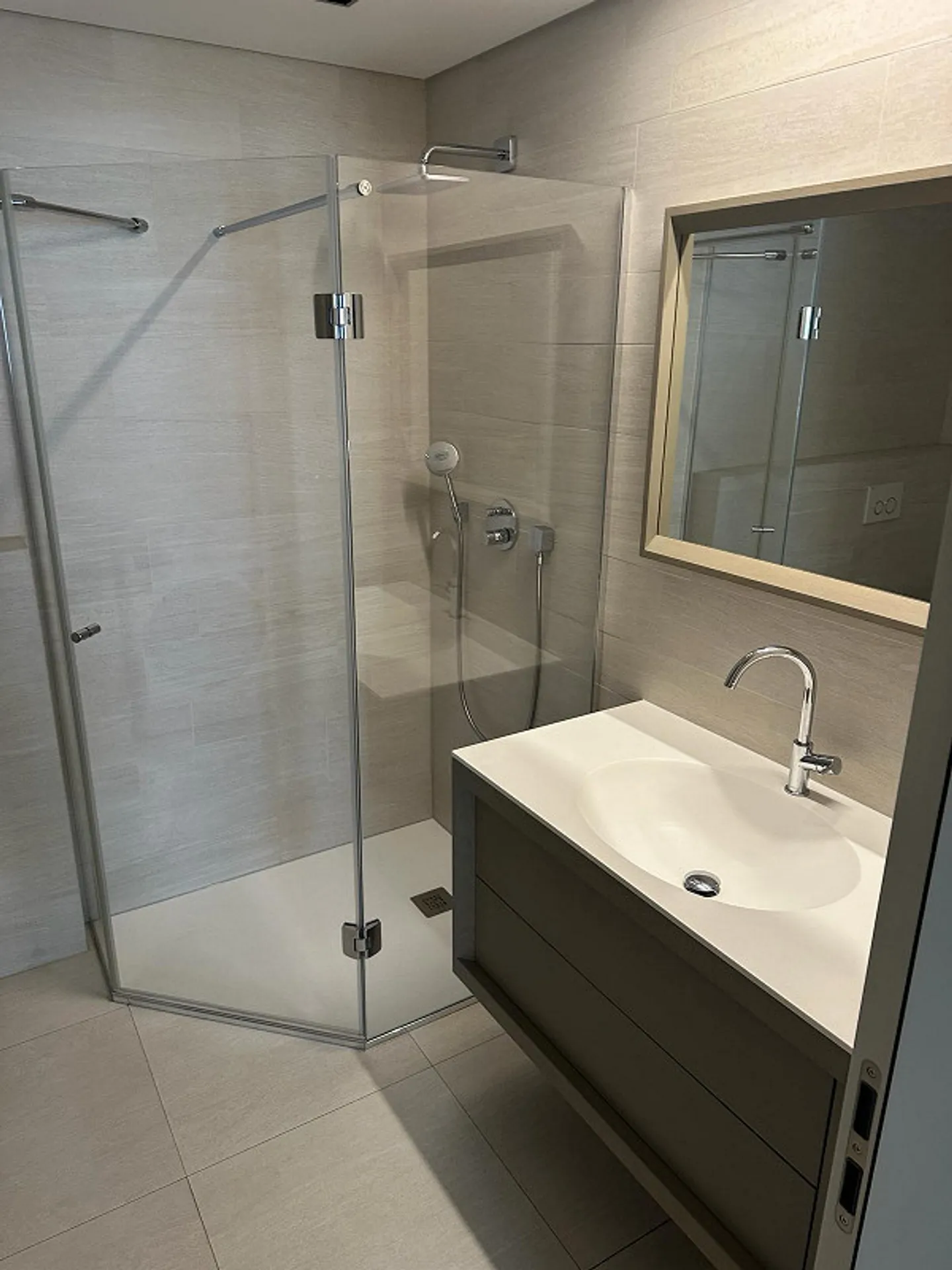 2,5 LOC. CON VISTA LAGO A LUGANO – ID 23374 - Foto 7 di 13
