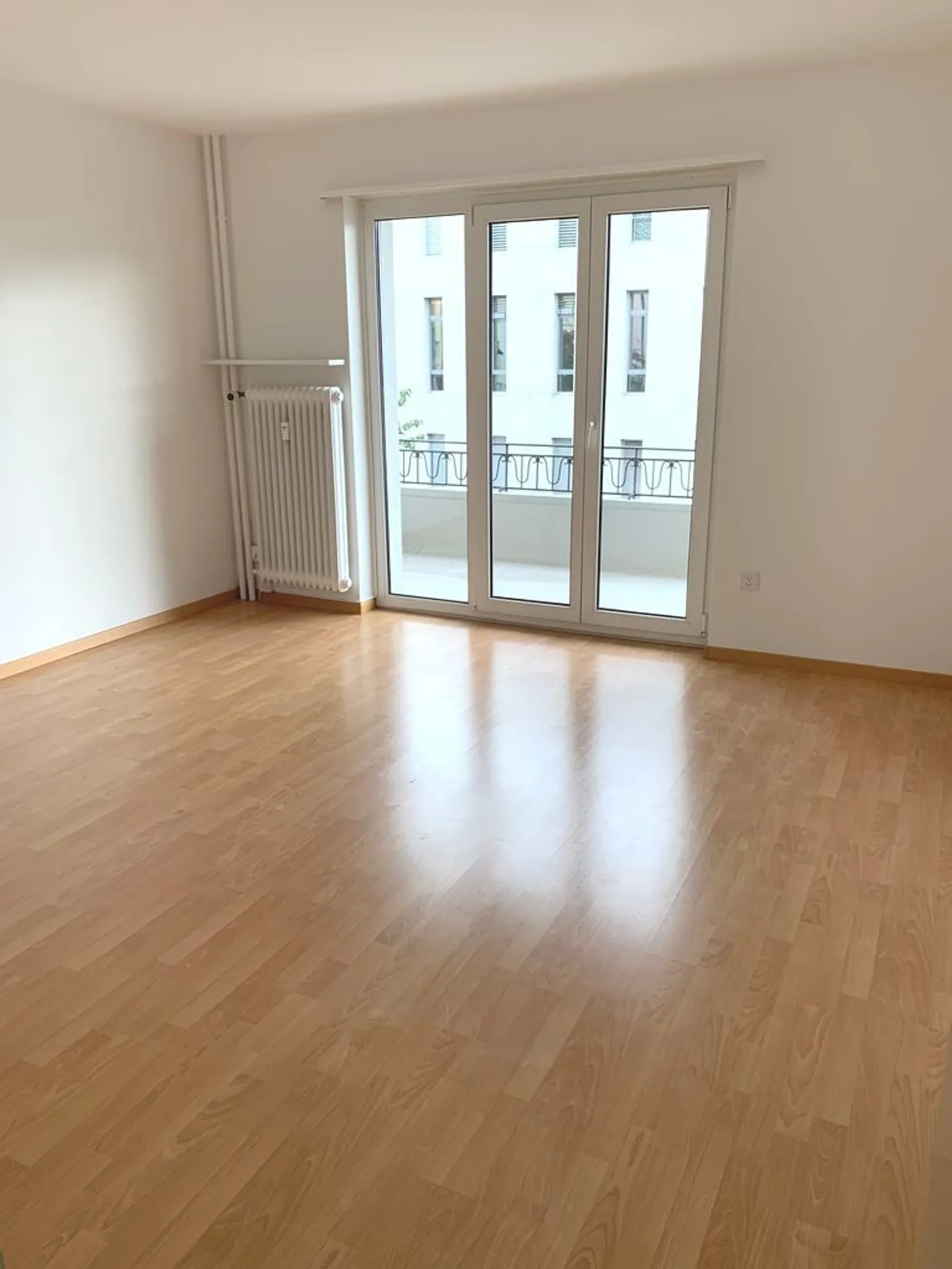 Central 4½-Room Apartment - Photo 2 of 8