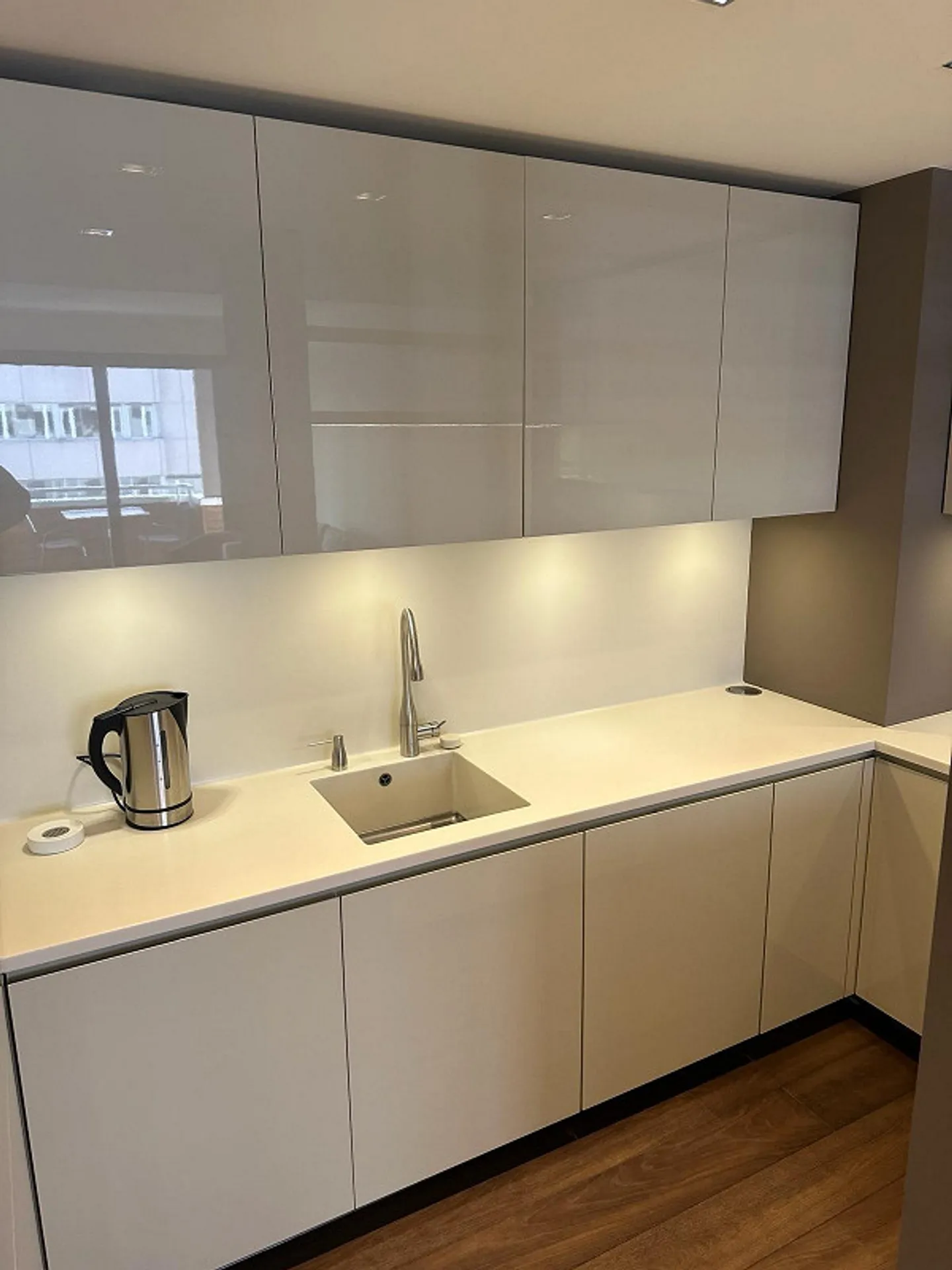 2,5 LOC. CON VISTA LAGO A LUGANO – ID 23374 - Foto 1 di 13
