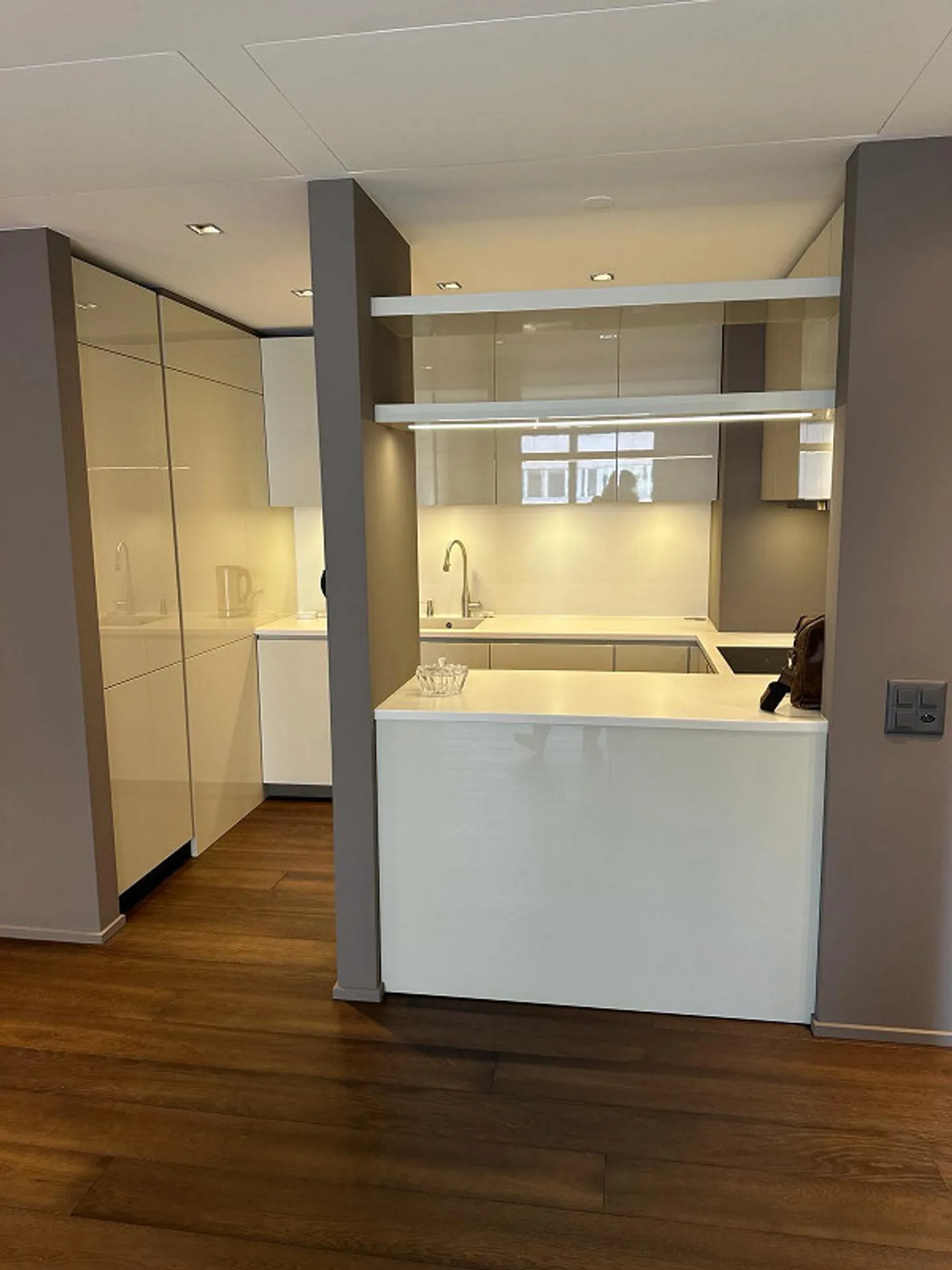 2,5 LOC. CON VISTA LAGO A LUGANO – ID 23374 - Foto 2 di 13