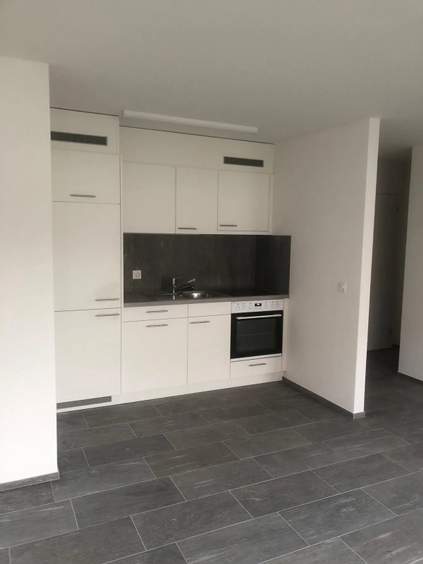 Belle appartement de 2,5 pièces à louer - Photo 1 sur 19