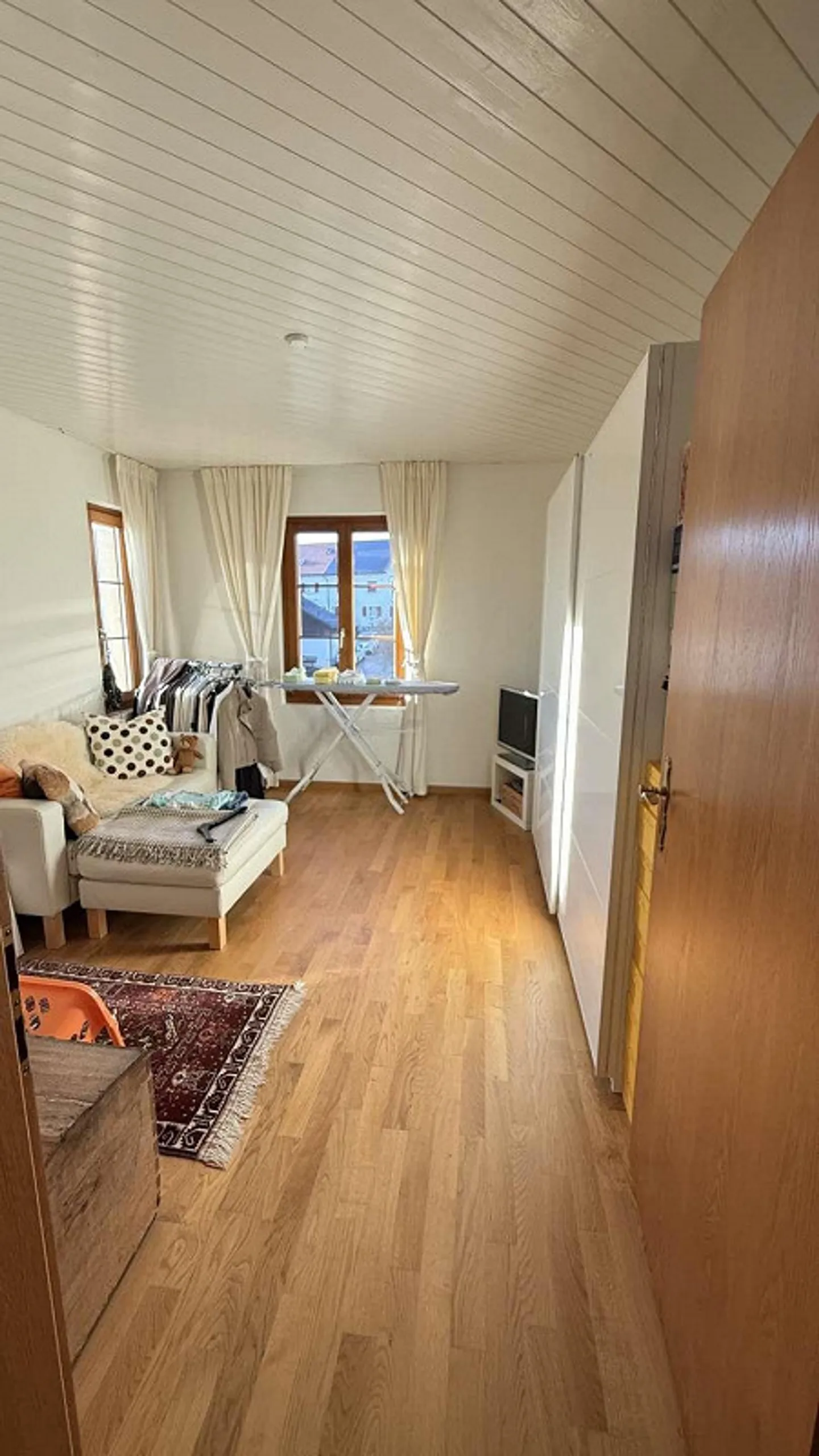 Incantevole appartamento maisonette di 5,5 stanze con grande giardino idilliaco - Foto 11 di 13