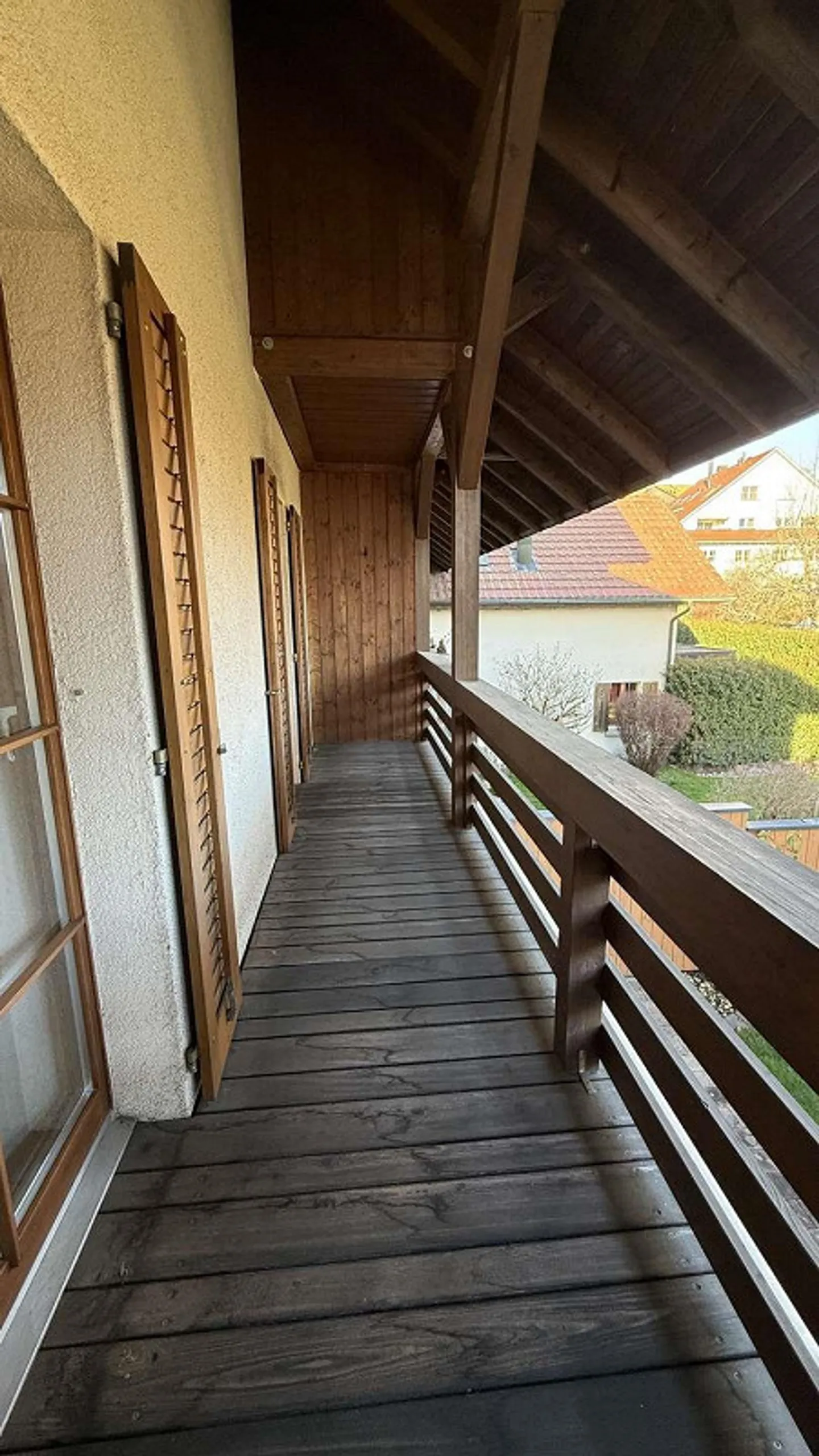 Incantevole appartamento maisonette di 5,5 stanze con grande giardino idilliaco - Foto 12 di 13