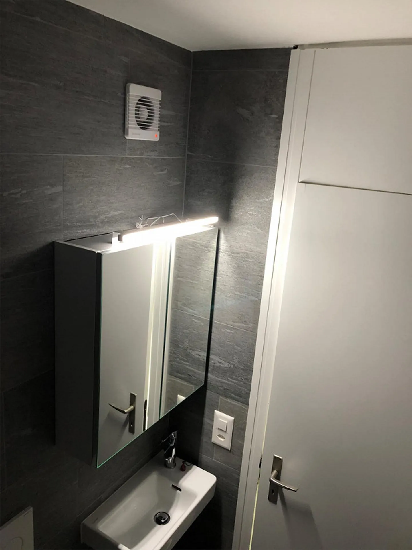 Belle appartement de 2,5 pièces à louer - Photo 9 sur 19