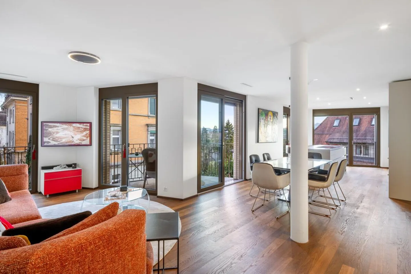 Stilvolle Wohnung mit Balkon - Foto 1 von 5