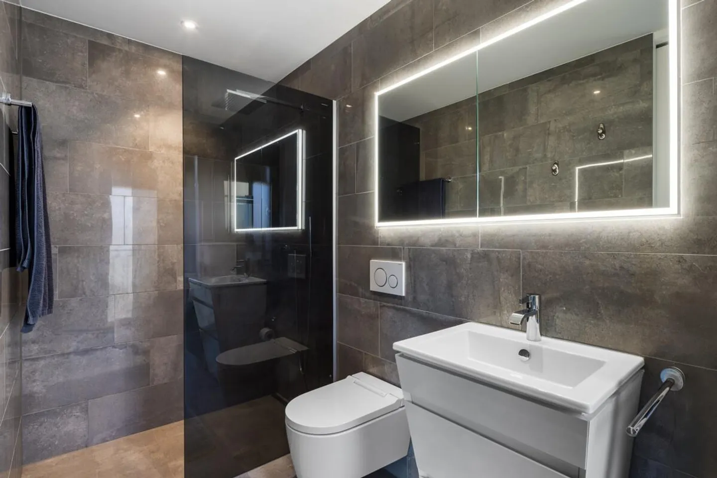 Stilvolle Wohnung mit Balkon - Foto 3 von 5