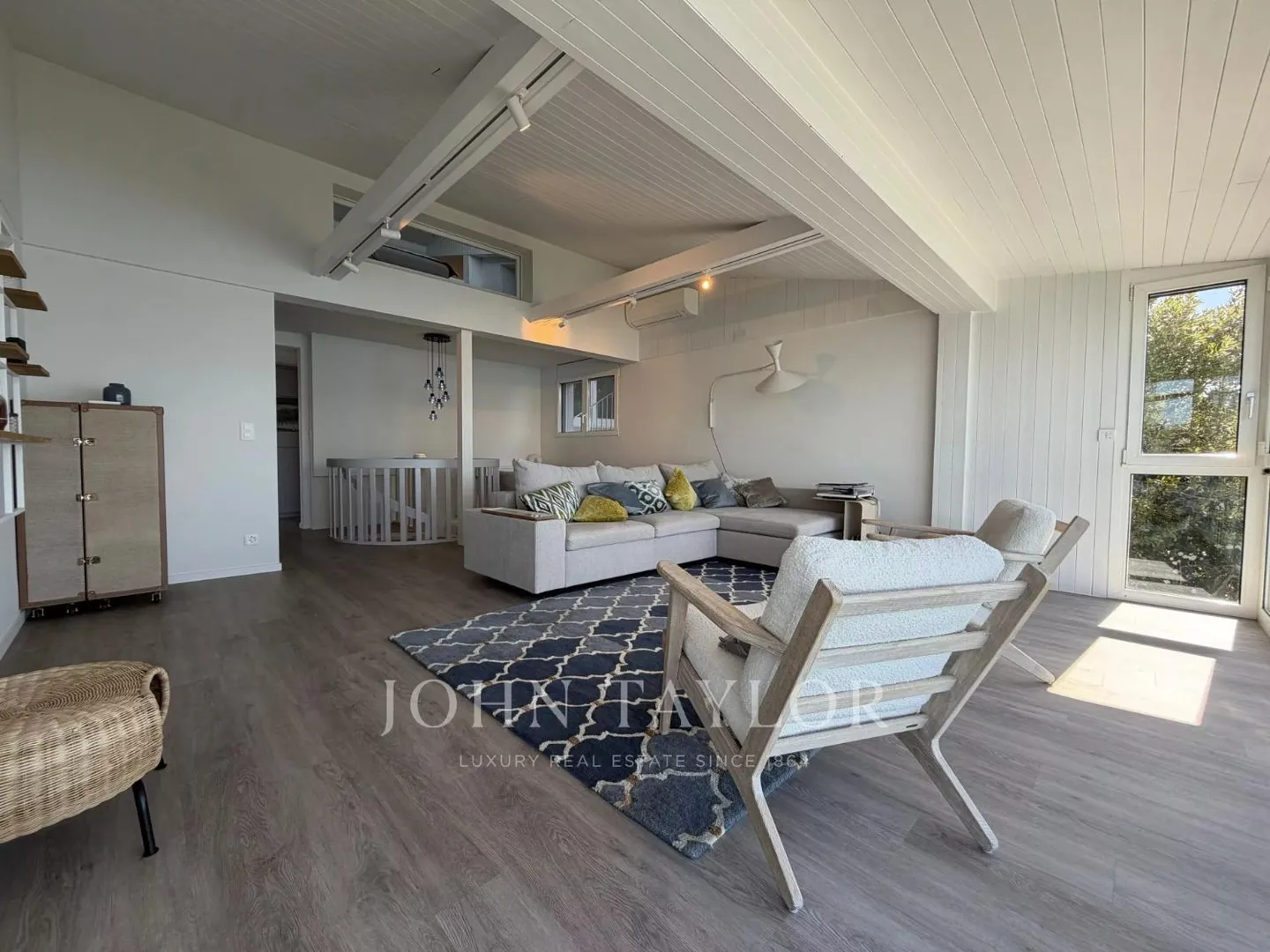 Charmantes Haus am See in Cully - Foto 5 von 11