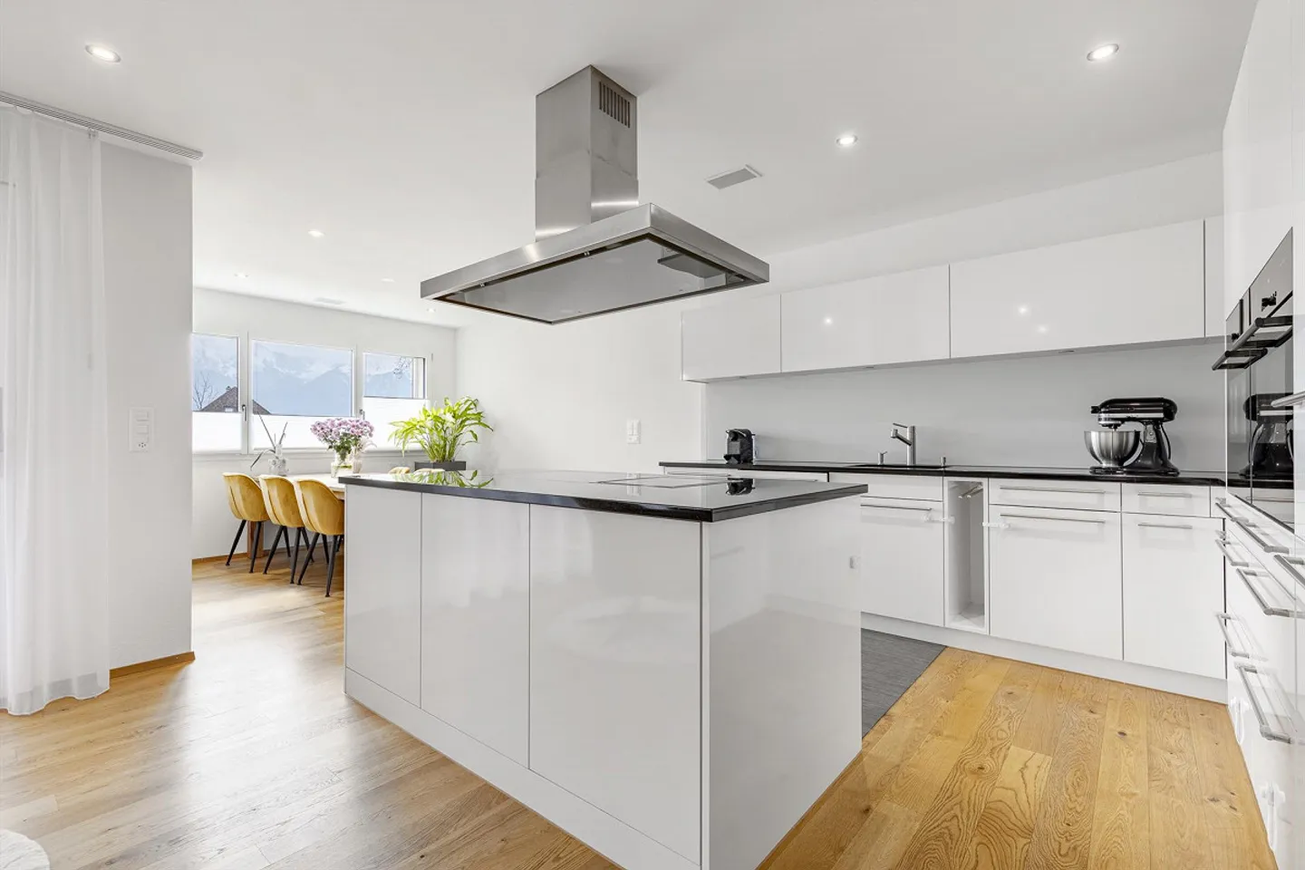 Appartement moderne 3.5 pièces dans un emplacement exclusif - Photo 4 sur 22