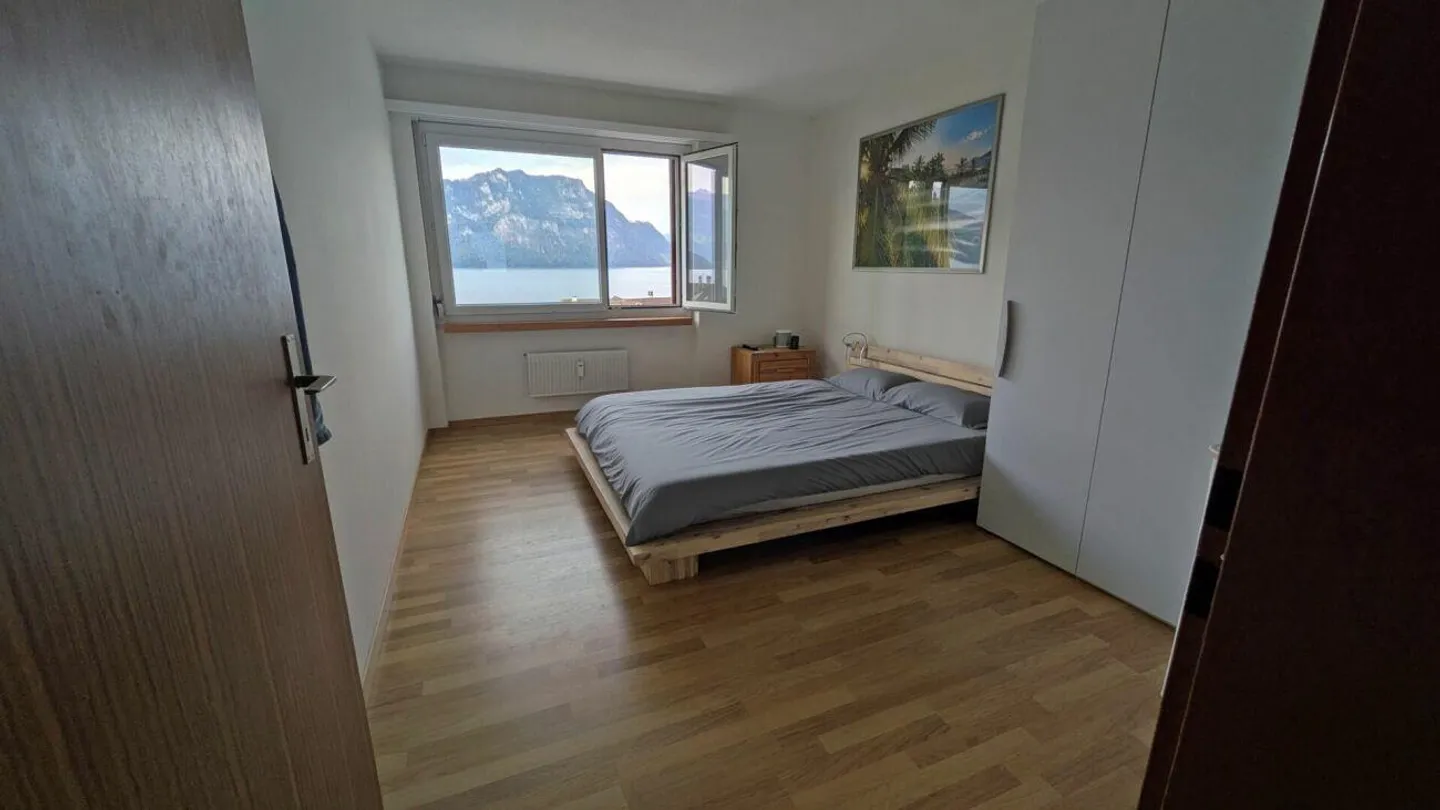 4-Zimmerwohnung mit unverbaubarer Seesicht - Photo 5 of 10